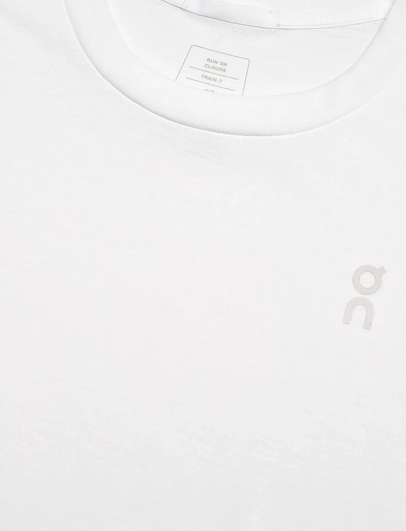 On - Train-T - t-shirts - white - 2