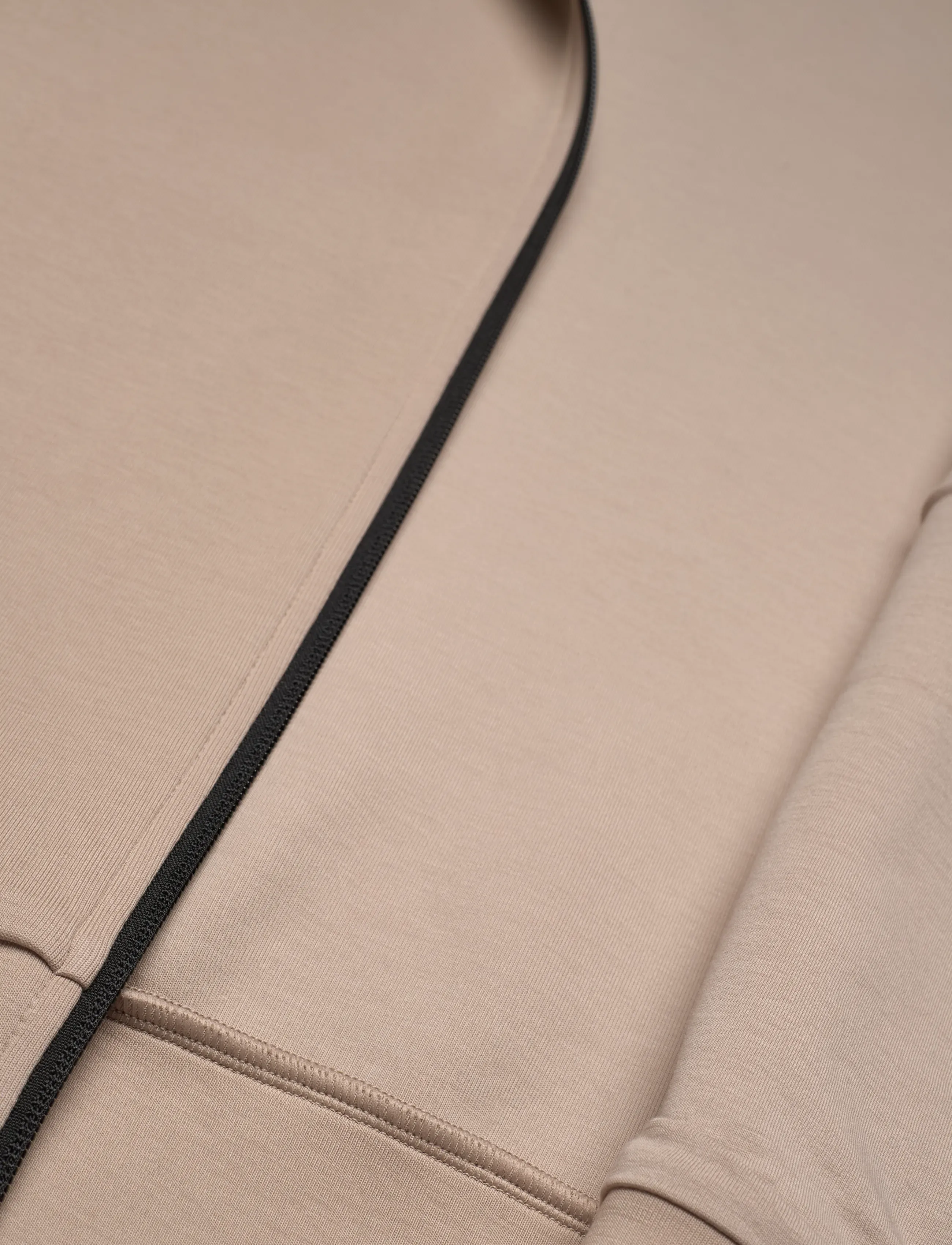 On - Focus Tech Zip Hoodie - kapuutsiga dressipluusid - desert - 4