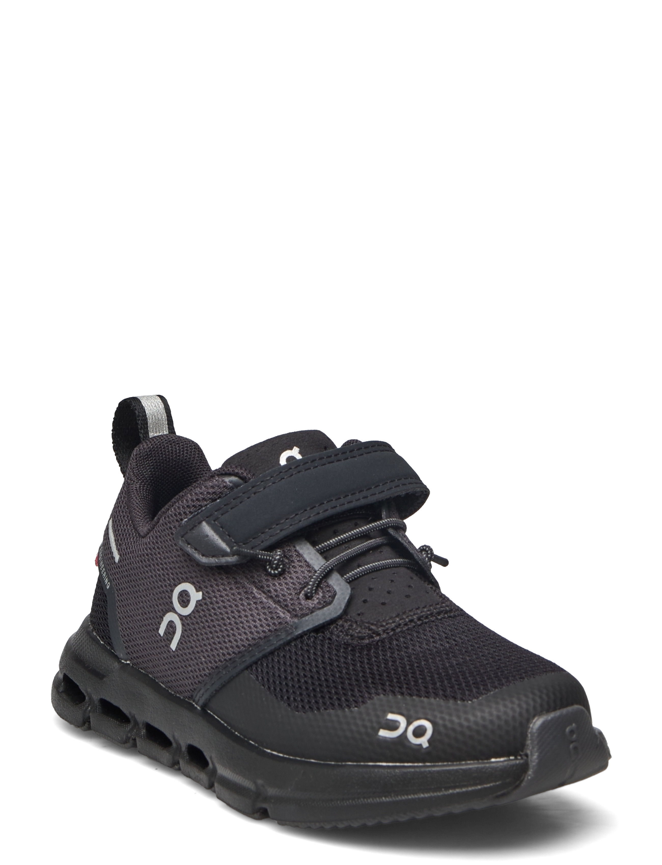 On Cloud Play - Jooksujalatsid - ALL BLACK / black