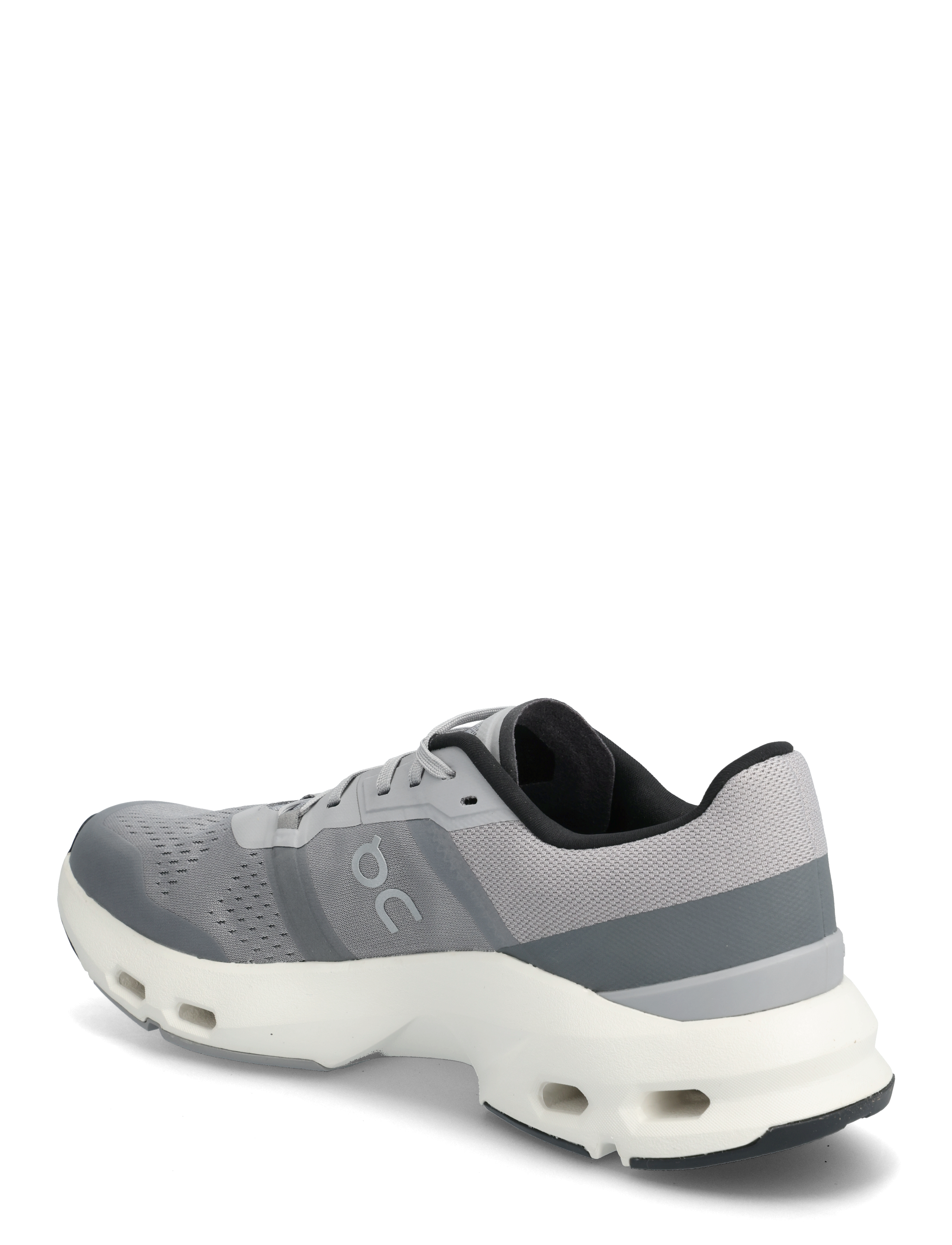 On - Cloudpulse - alloy | black - 2