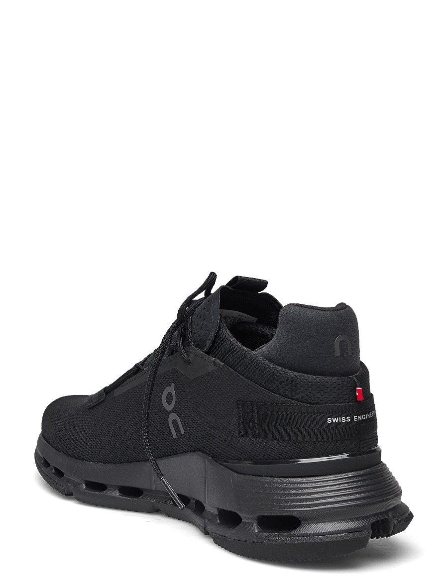 On - Cloudnova 2 - low tops - all black - 2