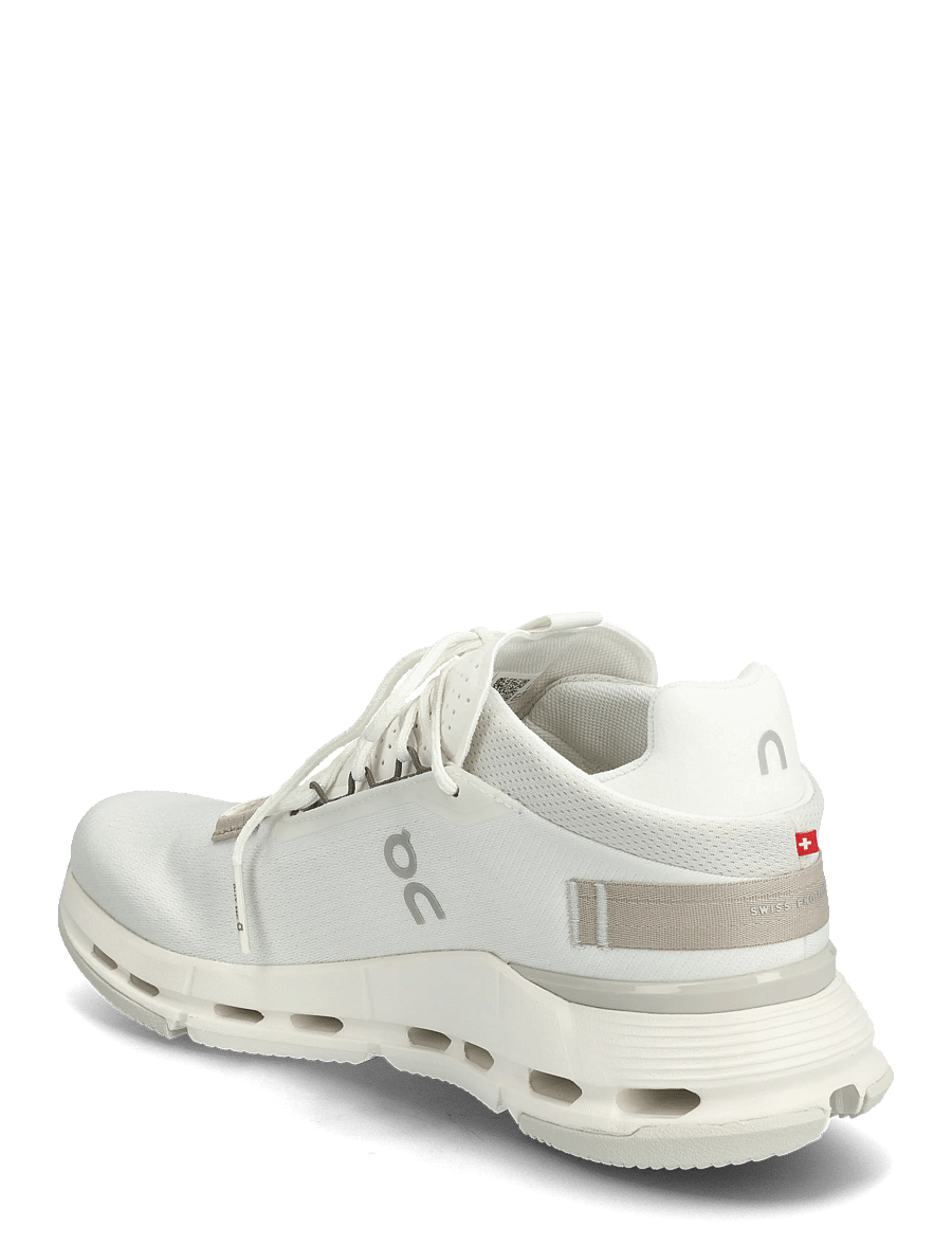 On - Cloudnova 2 - niedriger schnitt - ice | sand - 2