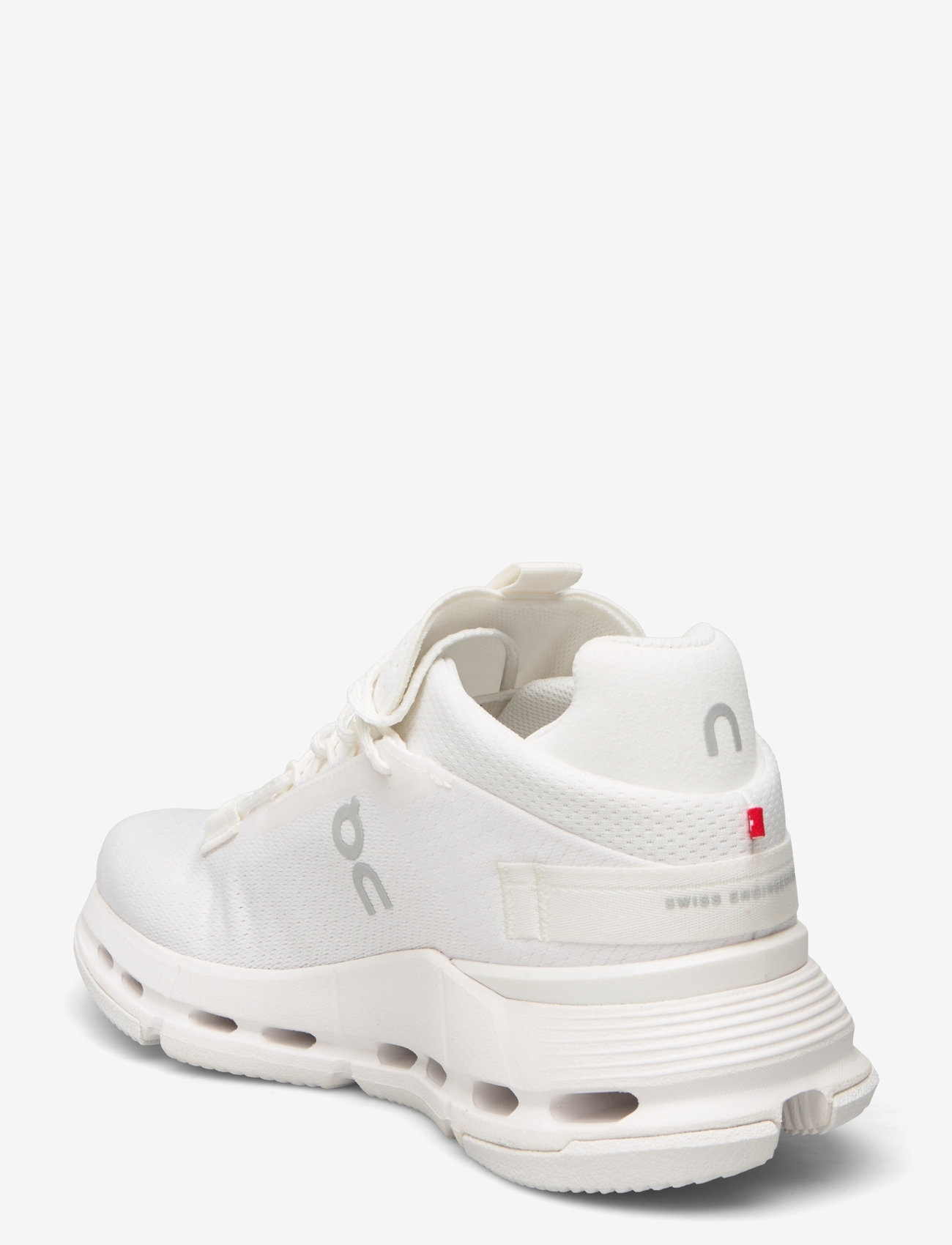 On - Cloudnova 2 - sporta apavi ar zemu augšdaļu - all white - 2