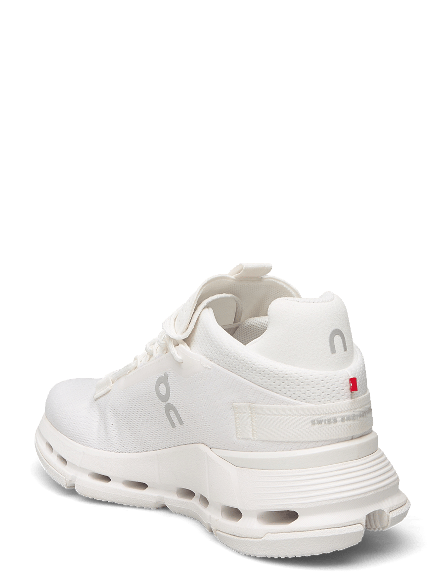 On - Cloudnova 2 - låga sneakers - all white - 2