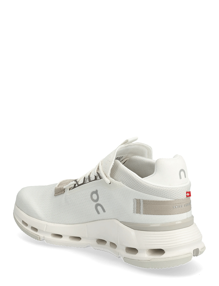 On - Cloudnova 2 - tennised - ice | sand - 2