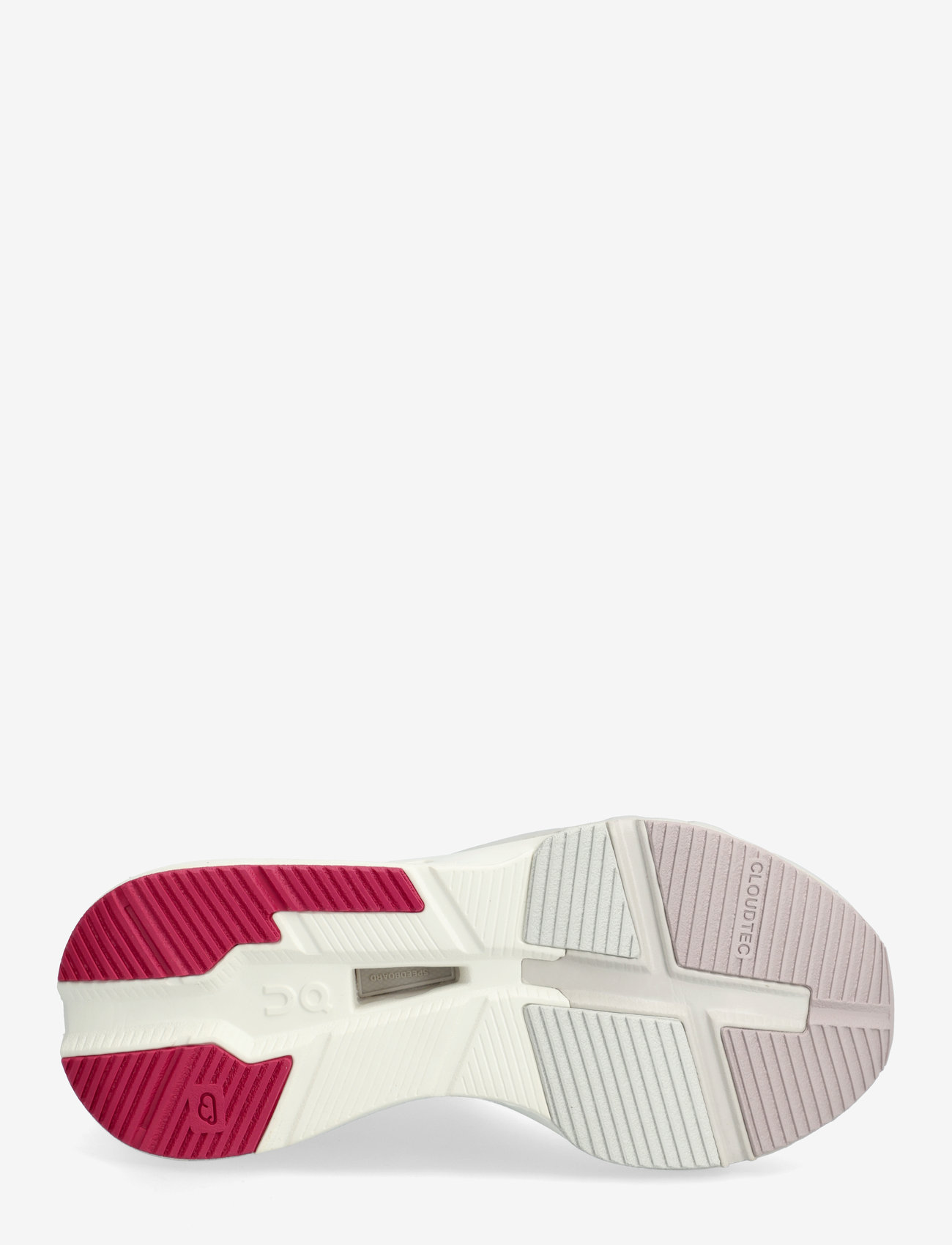 On - Cloudnova X - ice | fade - 4