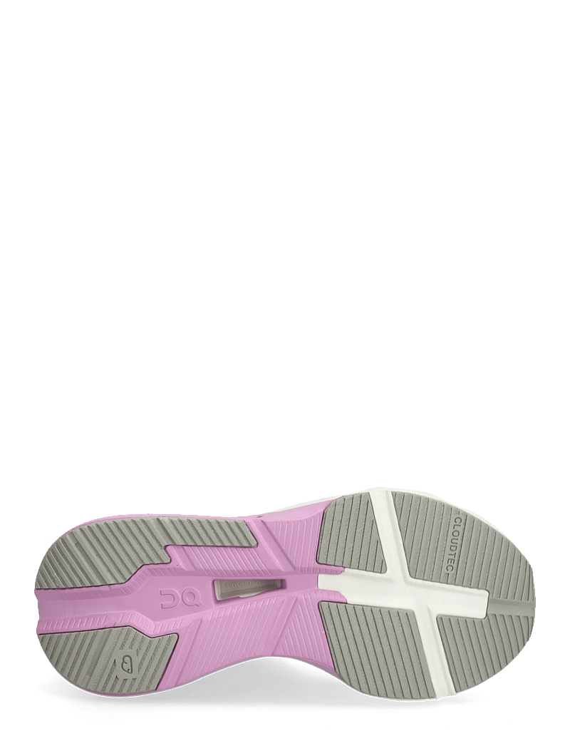 On - Cloudnova X - tennised - glacier | sakura - 4