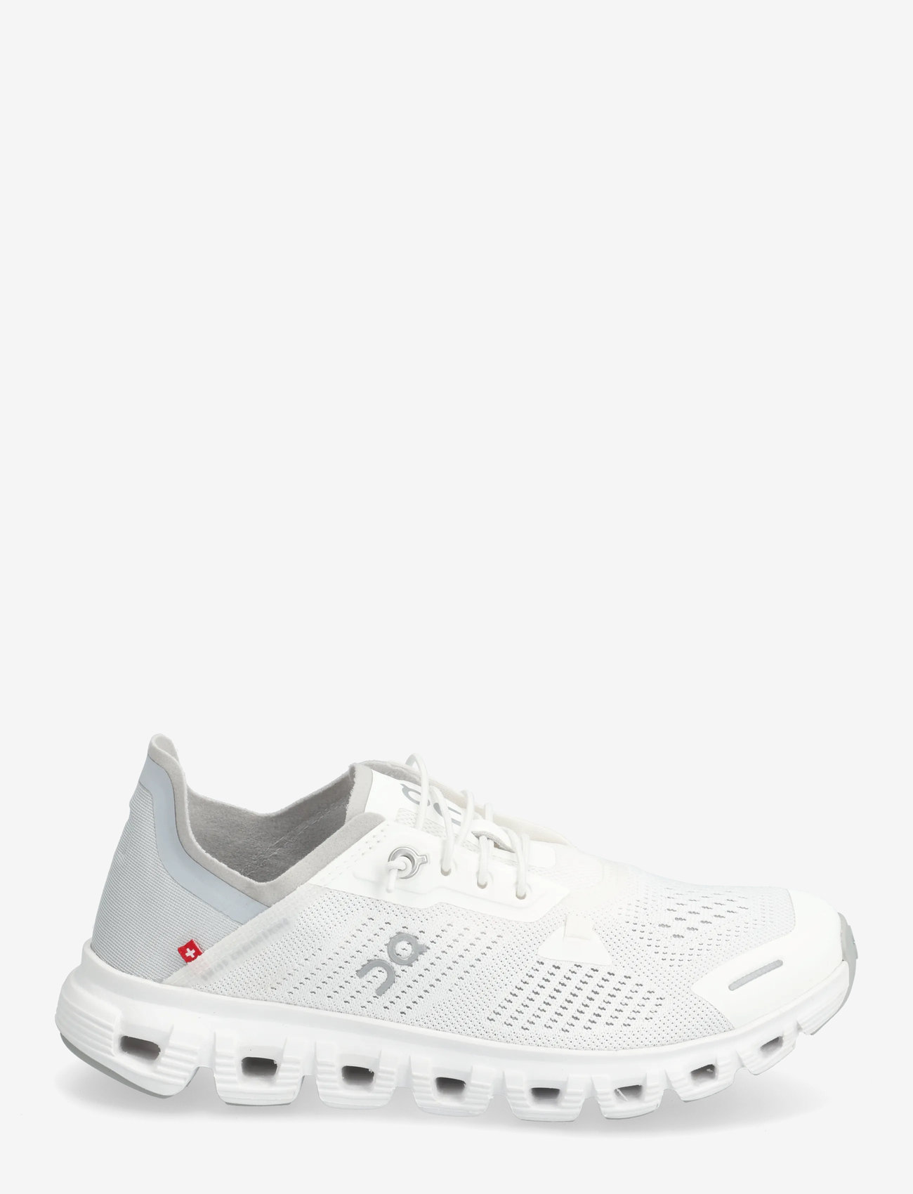 On - Cloud 6 Coast - low top sneakers - white | glacier - 1