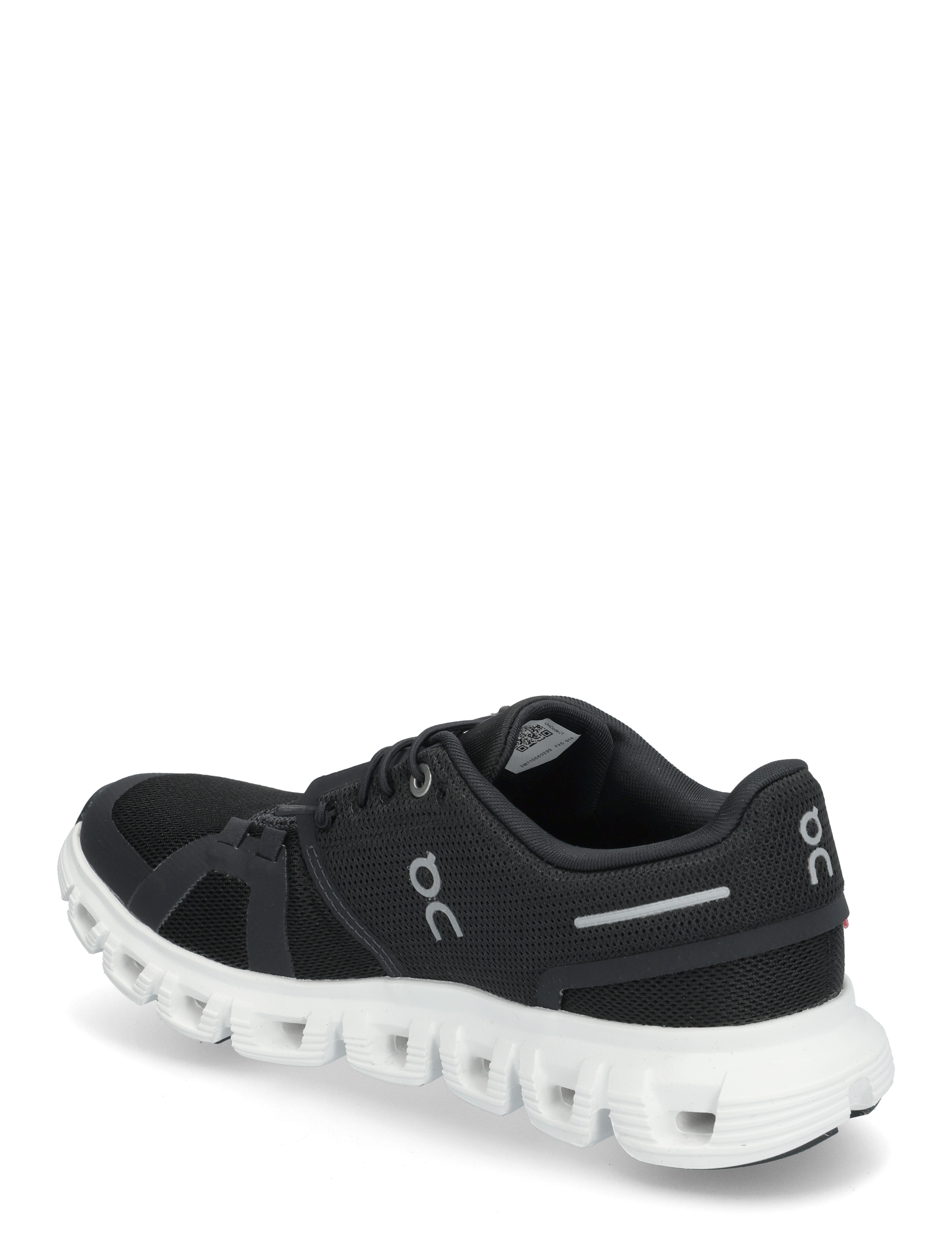 On - Cloud 6 - sporta apavi ar zemu augšdaļu - black | white - 2