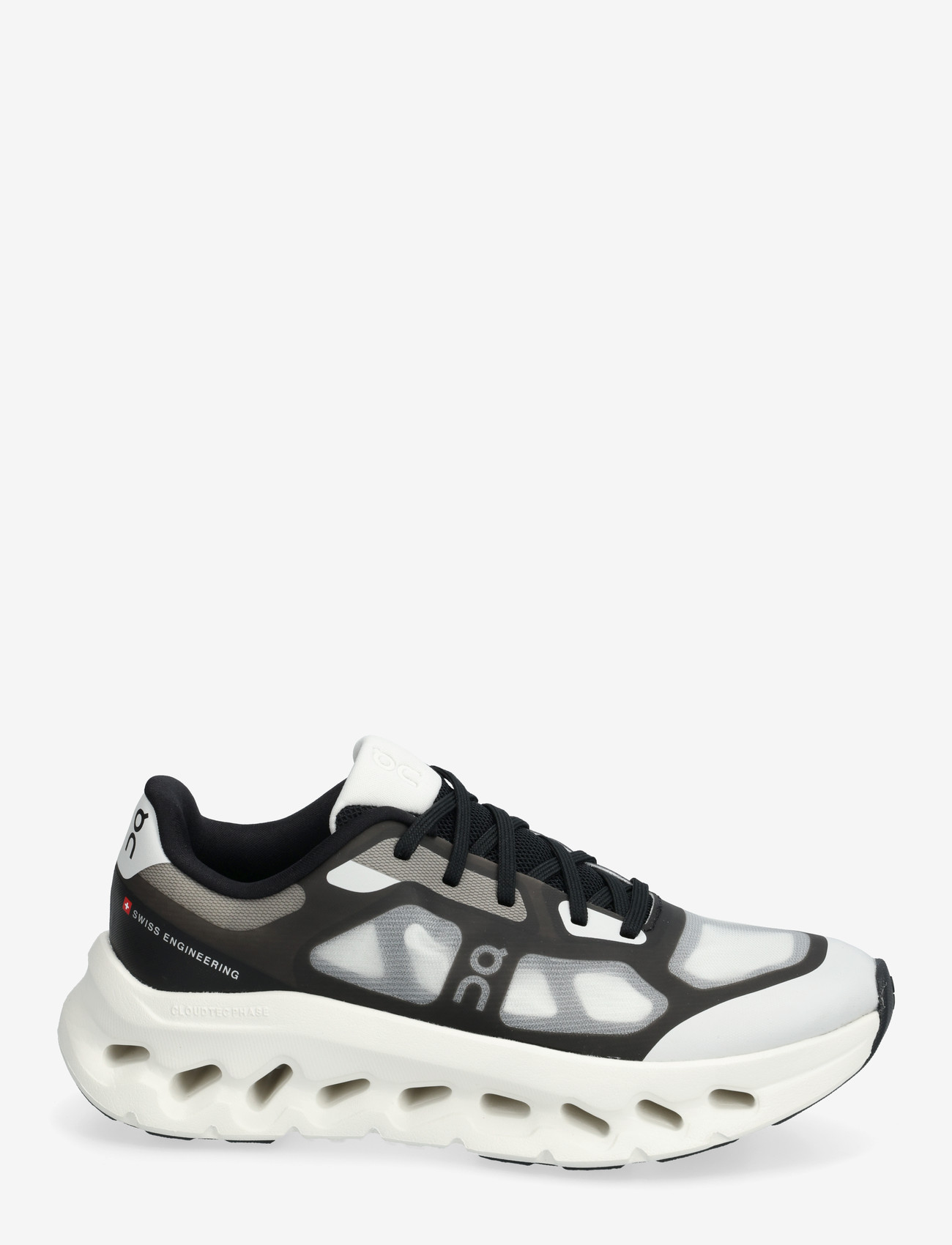 On - Cloudtilt Remix - lave sneakers - black | ivory - 1