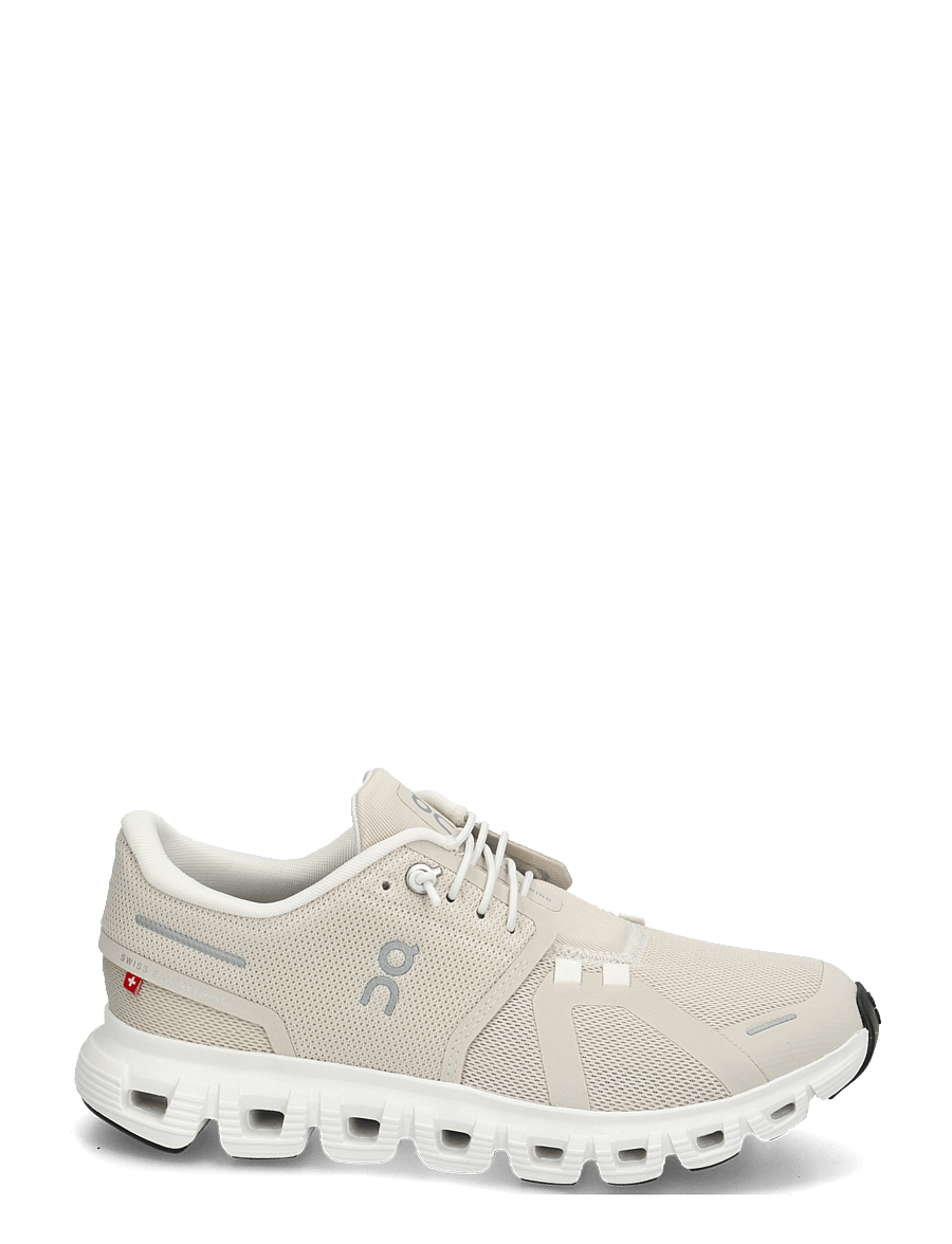 On - Cloud 6 Wide - låga sneakers - pearl | white - 2
