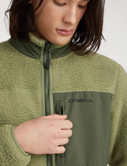 O'neill - HIGH PILE FZ FLEECE - mid layer jackets - deep lichen green - 4