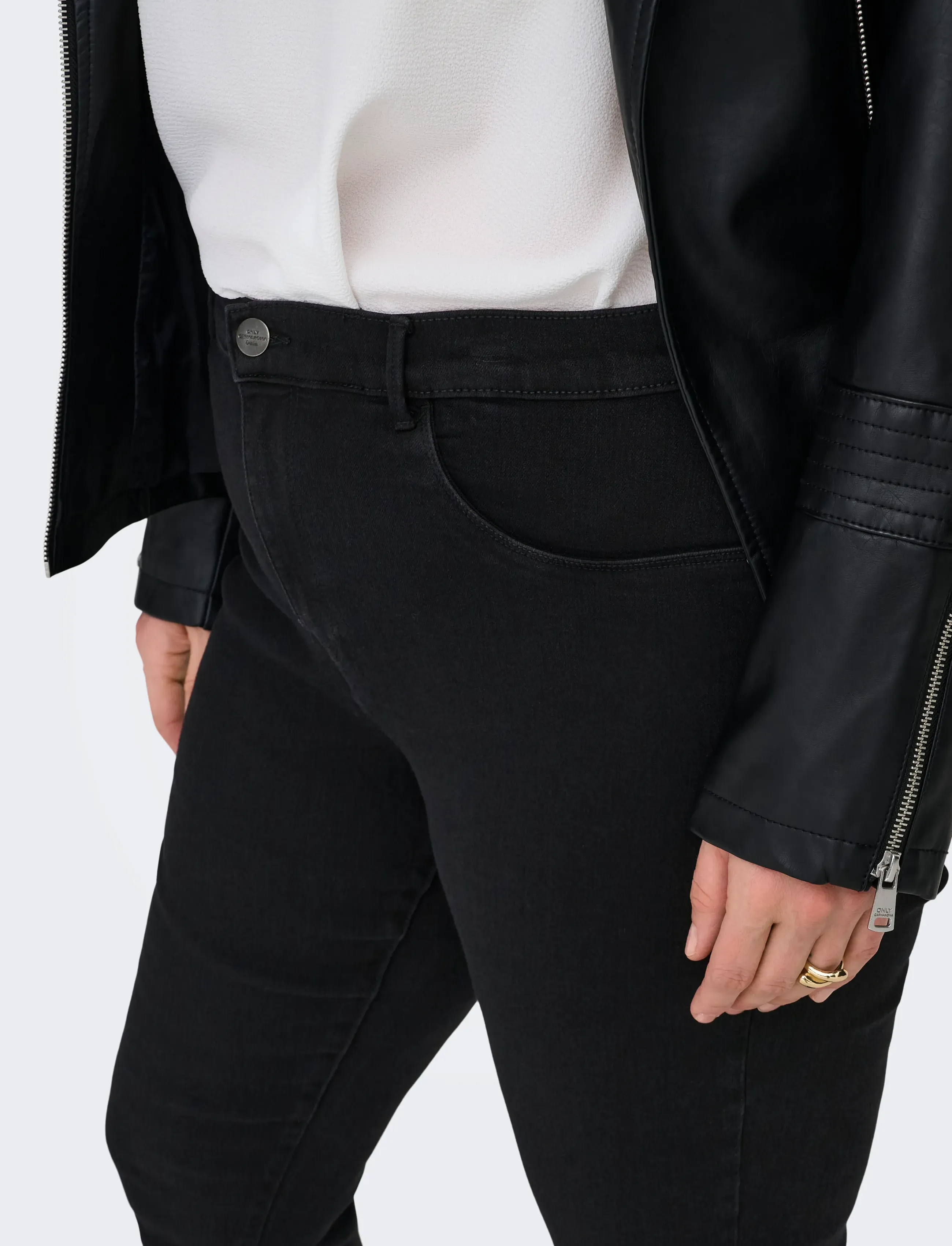 ONLY Carmakoma - CARSTORM  LIFE PUSH UP HW SK JEANS  NOOS - skinny jeans - black - 5