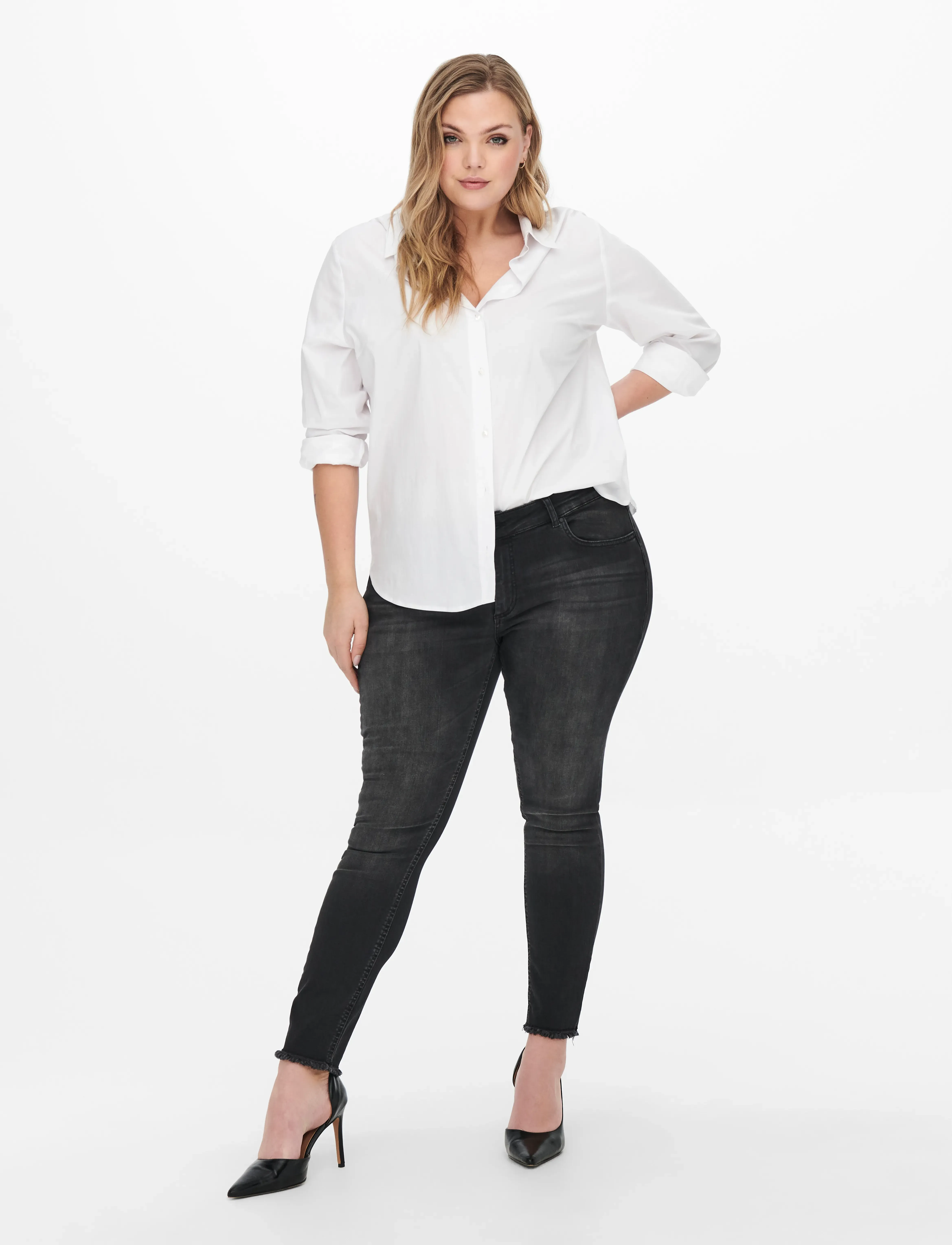 ONLY Carmakoma - CARWILLY REG ANK SKINNY JEANS BLACK NOOS - jeans skinny - black - 4