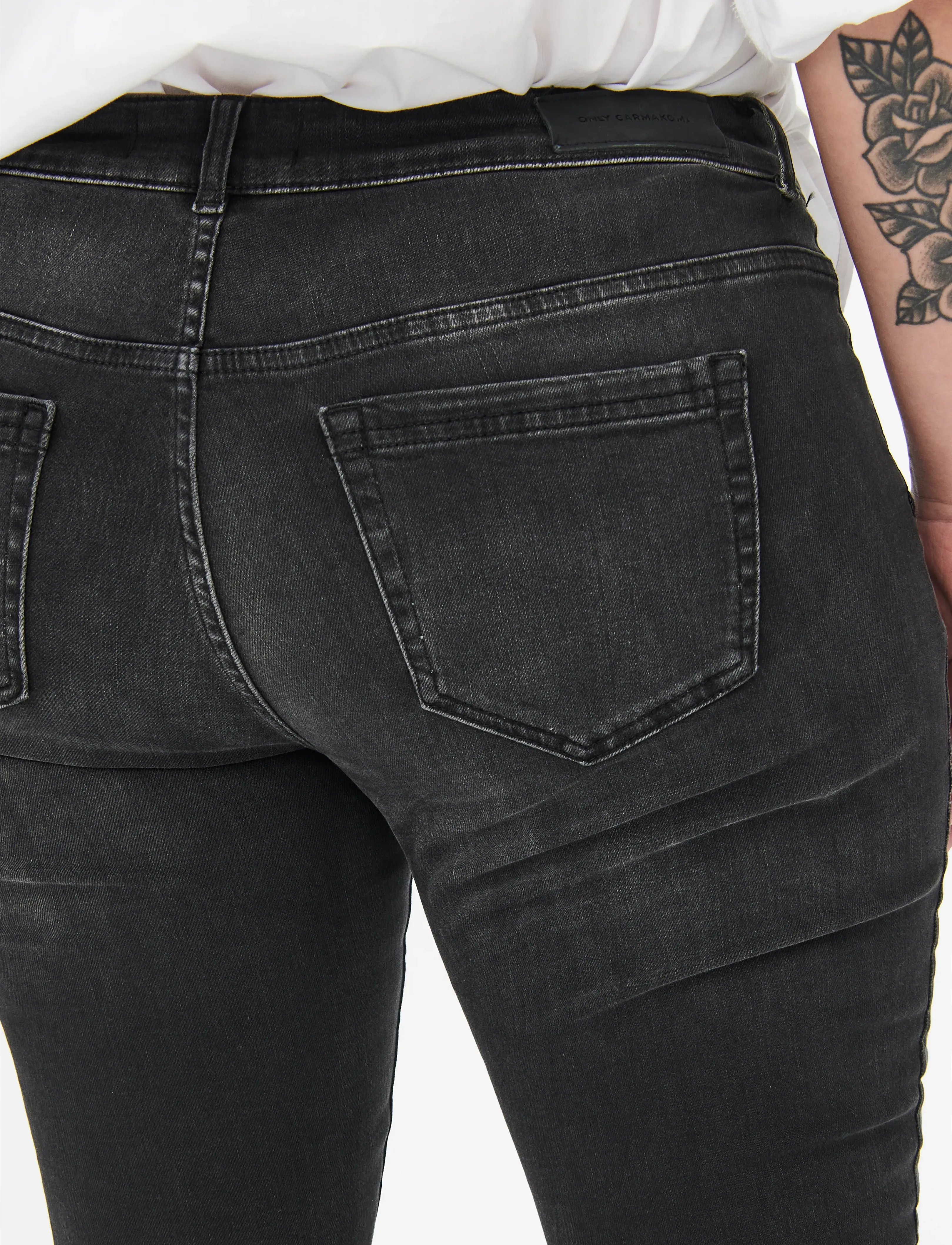 ONLY Carmakoma - CARWILLY REG ANK SKINNY JEANS BLACK NOOS - jeans skinny - black - 5