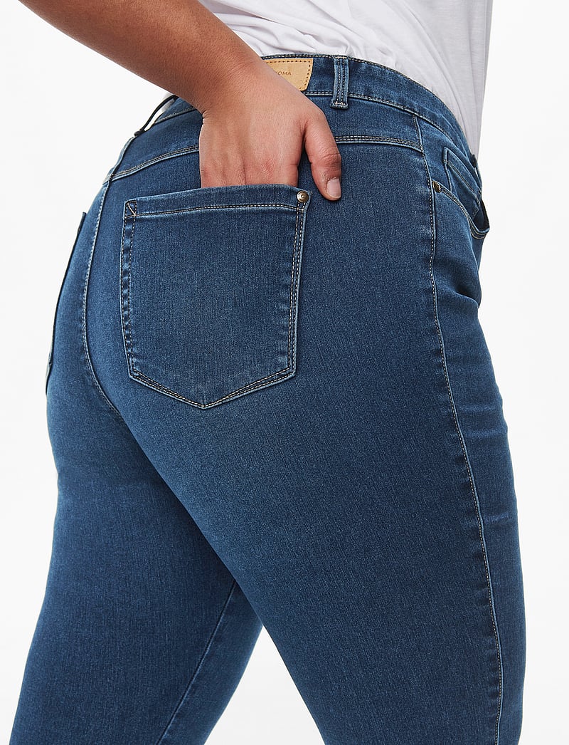 ONLY Carmakoma - CARAUGUSTA HW SK DNM JEANS BJ13964 NOOS - skinny jeans - medium blue denim - 5