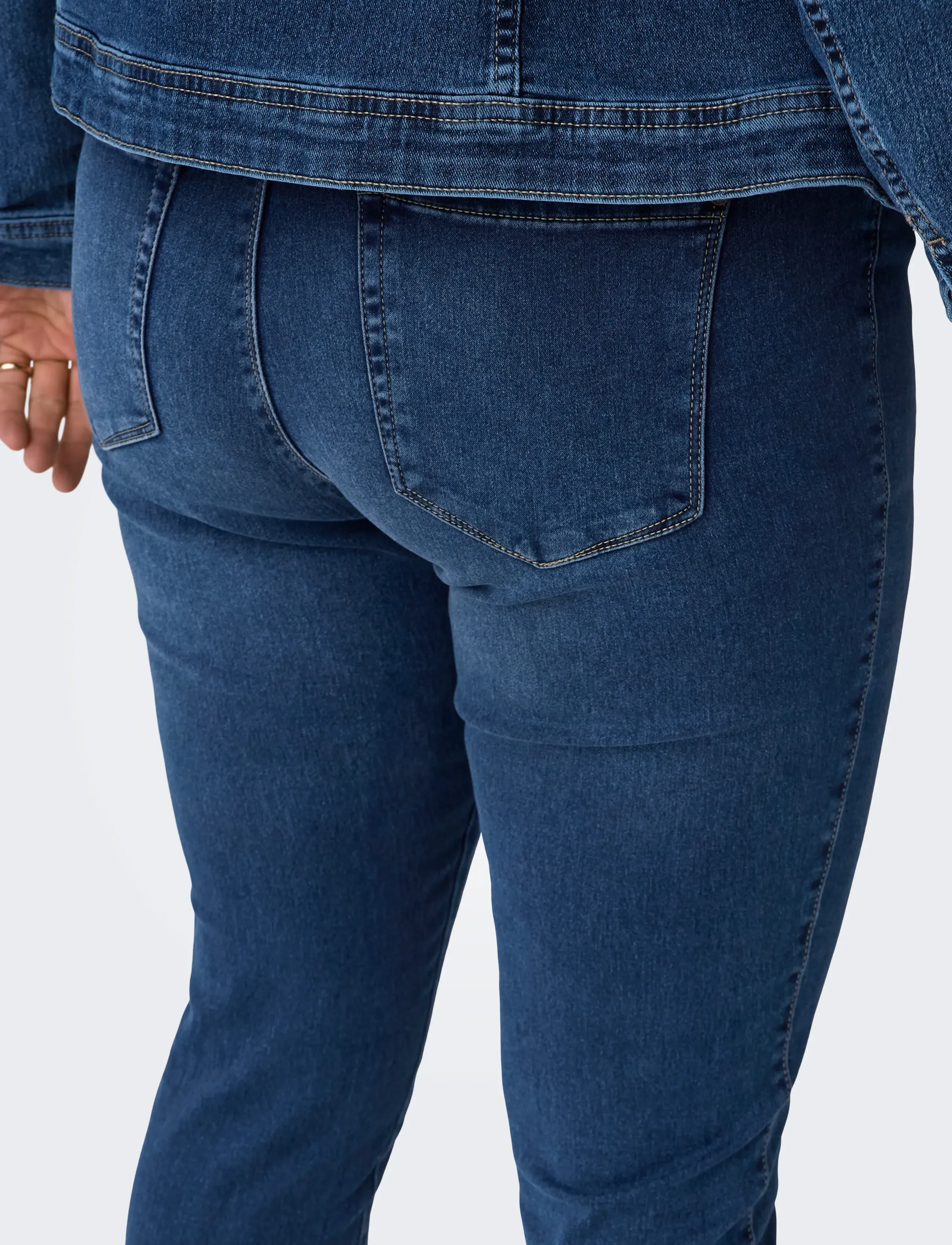 ONLY Carmakoma Caraugusta Hw Sk Dnm Jeans Bj13964 Noos dam – bild 5