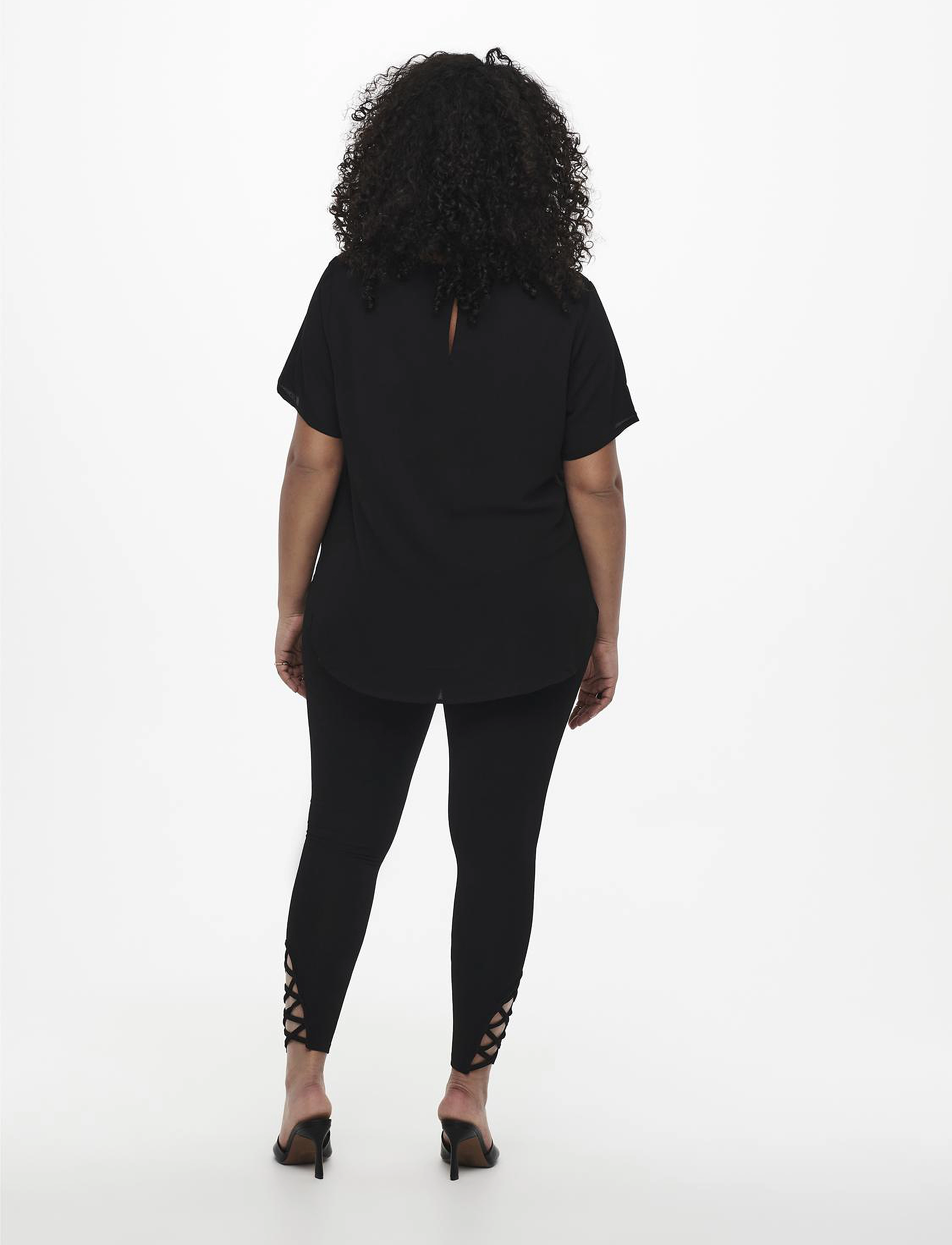 ONLY Carmakoma - CARVICA LIFE SS TOP WVN NOOS - black - 3