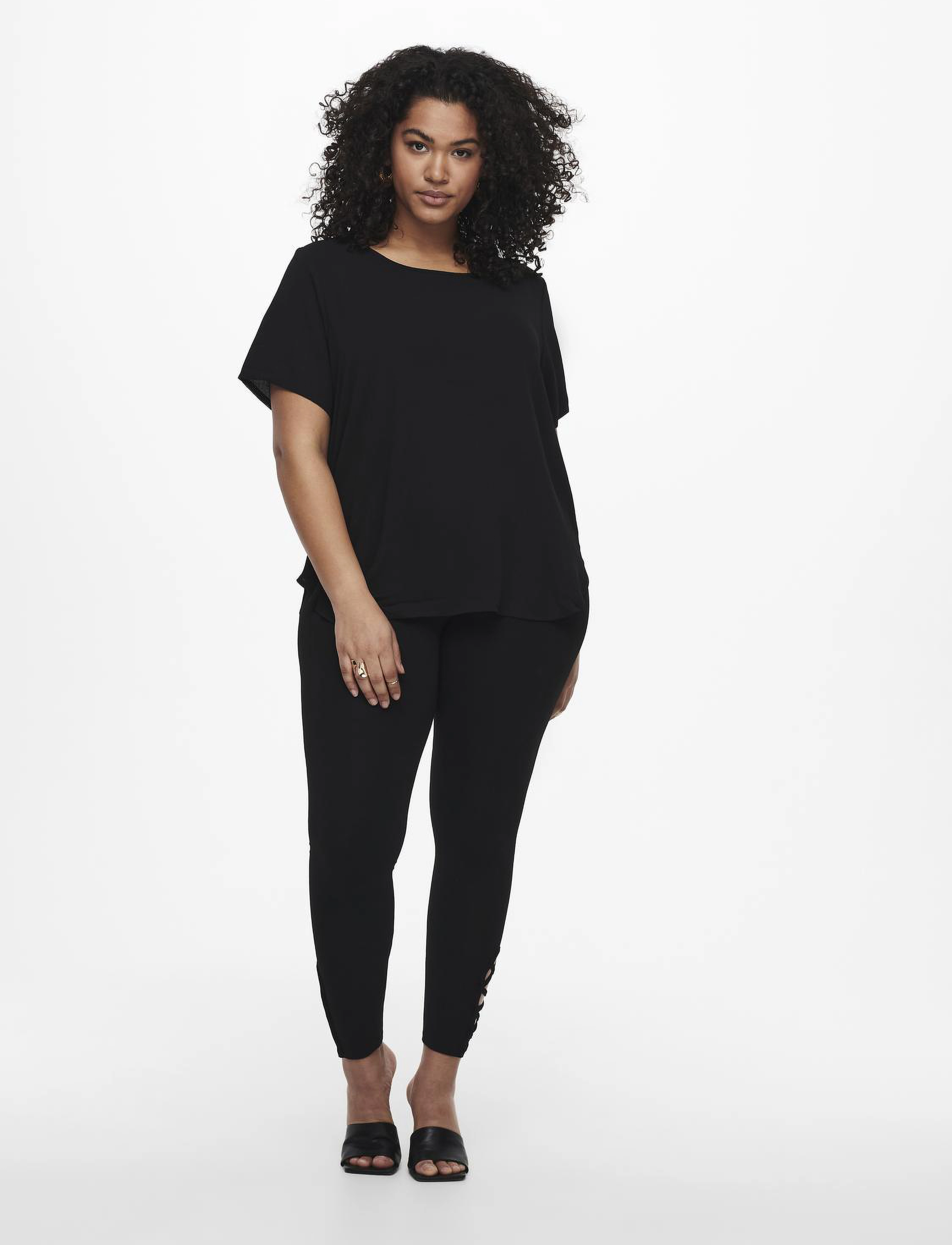 ONLY Carmakoma - CARVICA LIFE SS TOP WVN NOOS - black - 4
