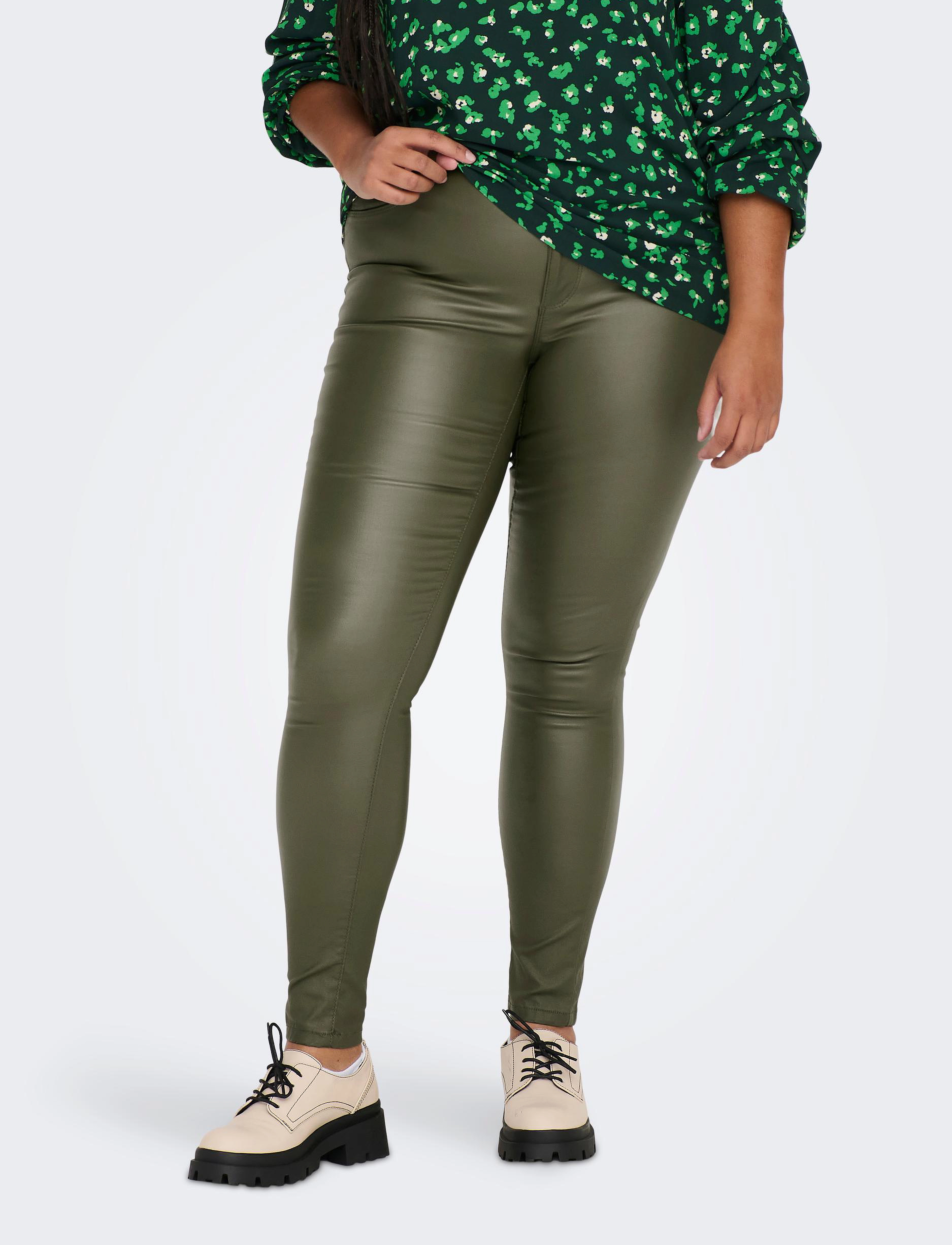 ONLY Carmakoma - CARPUNK REG SK COATED PANTS COLOR - kalamata - 2