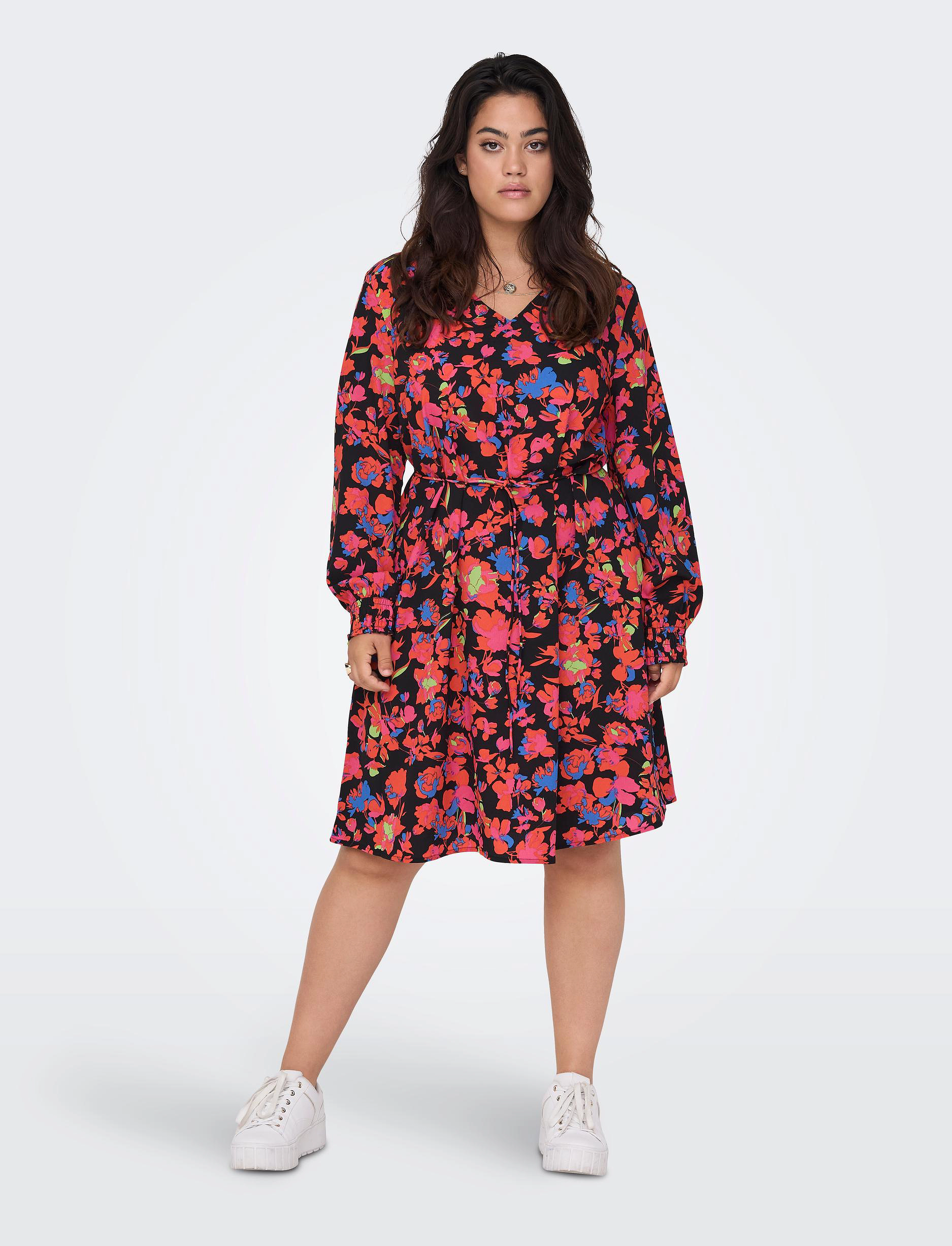 ONLY Carmakoma - CARNALA LIFE LS V-NECK KNEE DRESS AOP - black - 2