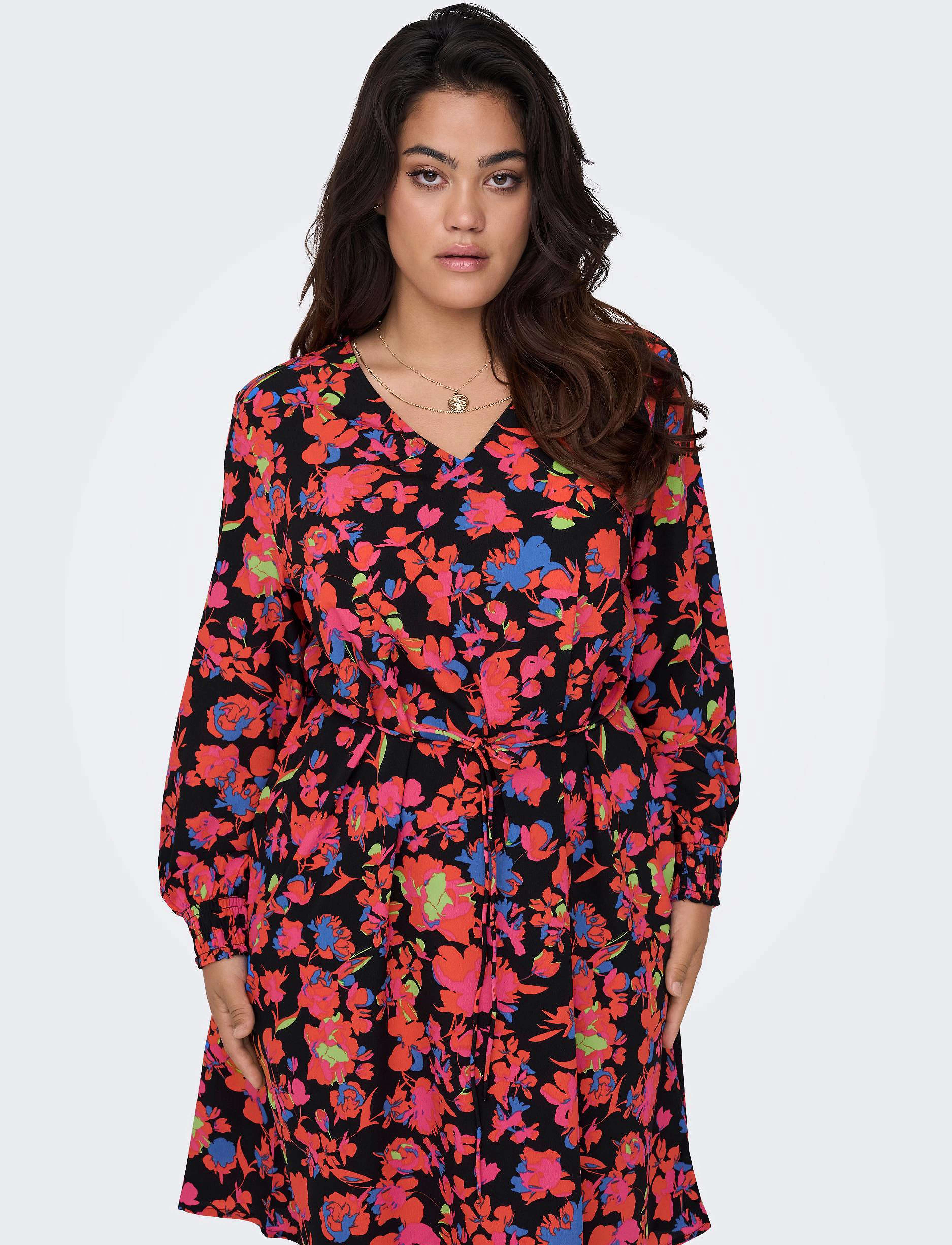 ONLY Carmakoma - CARNALA LIFE LS V-NECK KNEE DRESS AOP - black - 5