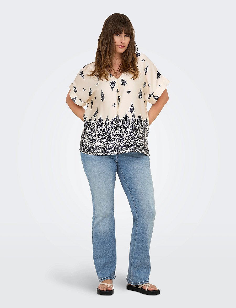 ONLY Carmakoma - CARSALLY HW SK FLARED DNM BJ759 NOOS - jeans évasés - light medium blue denim - 0