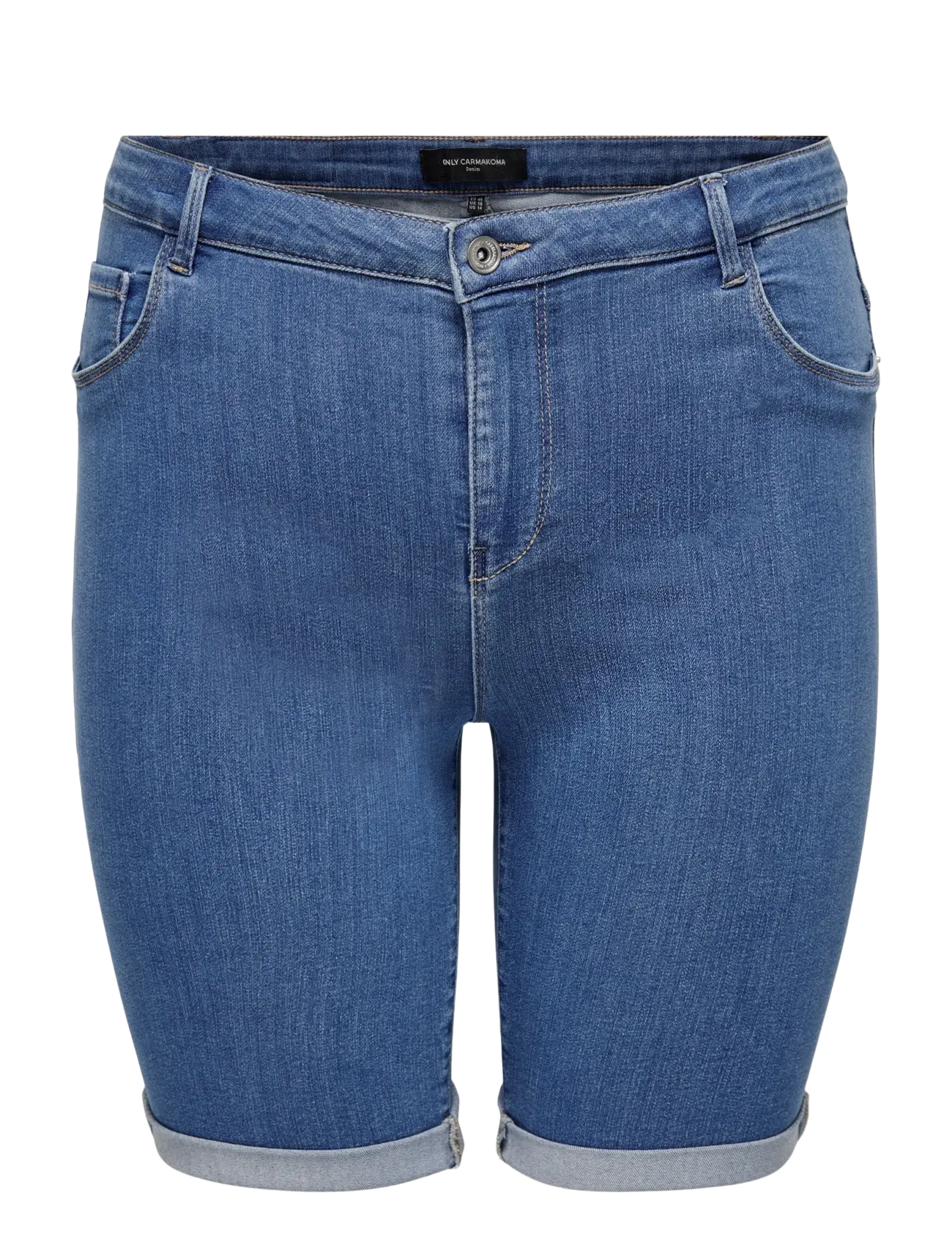 ONLY Carmakoma - CARTHUNDER LIFE REG LONG SHORTS DNM NOOS - jeansshorts - medium blue denim - 1