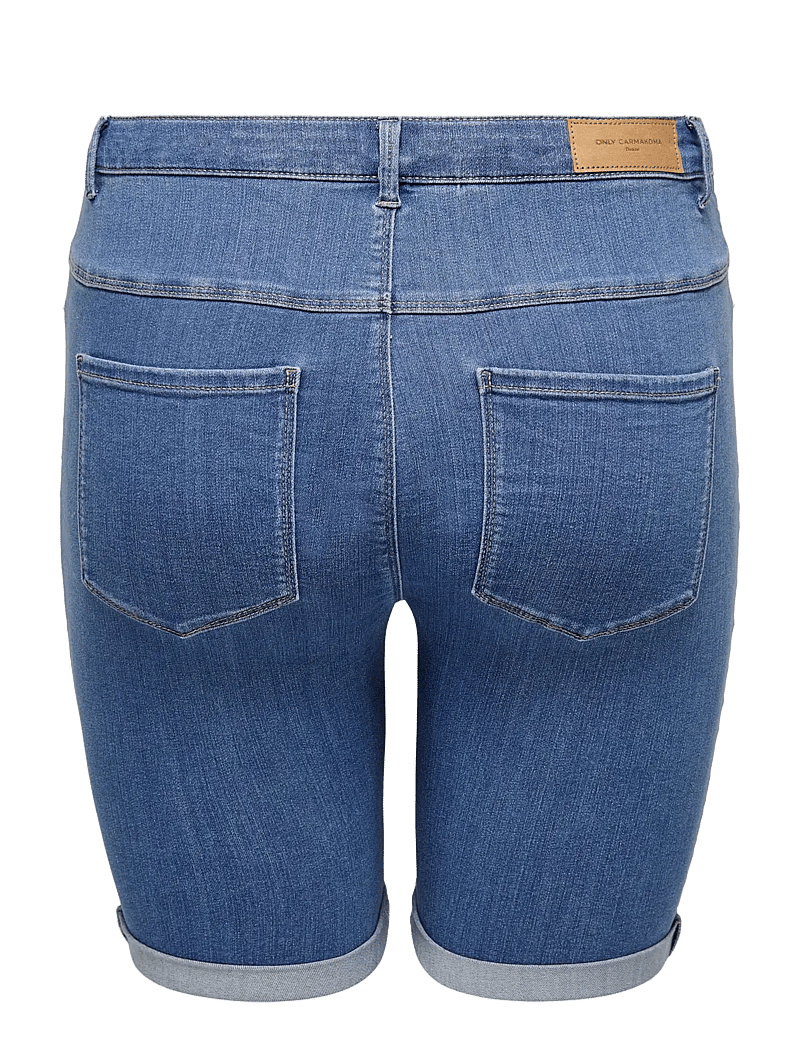 ONLY Carmakoma - CARTHUNDER LIFE REG LONG SHORTS DNM NOOS - lühikesed teksapüksid - medium blue denim - 2