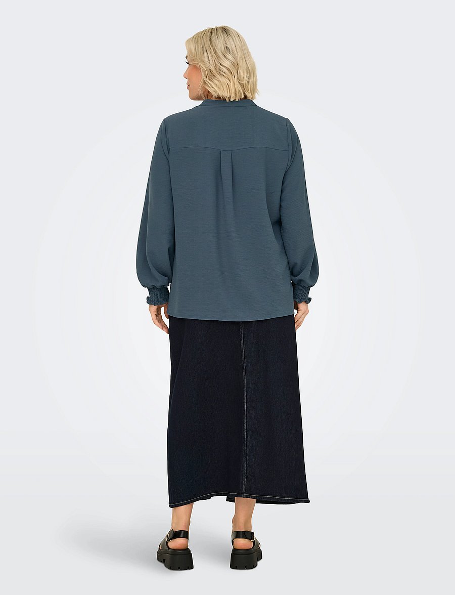 ONLY Carmakoma - CARMETTA L/S V-NECK TOP WVN NOOS - pikkade varrukatega pluusid - ombre blue - 3