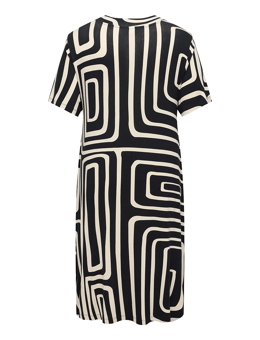 ONLY Carmakoma - CARFYRLA S/S V-NECK BLK AOP DRESS NOOS - t-shirtkjoler - black - 2