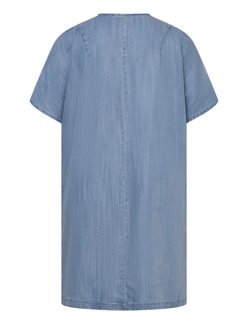 ONLY Carmakoma - CARNOA SS KNEE DRESS YOK - teksakleidid - medium blue denim - 1