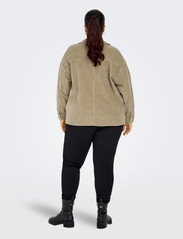 ONLY Carmakoma - CARNOA-GLOBAL L/S CORD SHACKET  WVN - plus size & curvy - weathered teak - 3