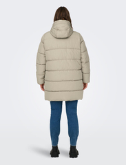 ONLY Carmakoma - CARNEWDOLLY LONG PUFFER COAT CC OTW - winter jackets - weathered teak - 3