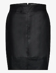 ONLY Carmakoma - CARBASE FAUX LEATHER SKIRT OTW - short skirts - black - 0