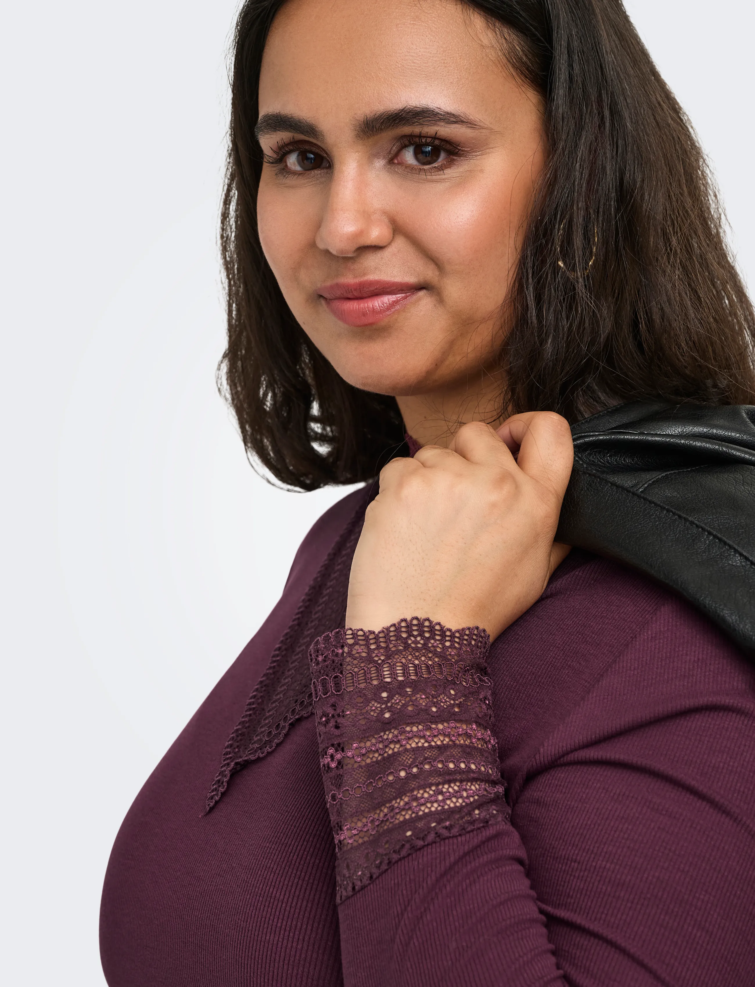 ONLY Carmakoma - CARTILDE RIB LACE L/S TOP JRS NOOS - langærmede toppe - fig - 5