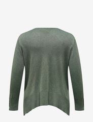 ONLY Carmakoma - CARJULIE LS LIFE LOOSE O-NECK KNT - die niedrigsten preise - hedge green - 1