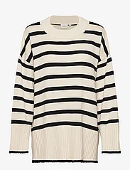 ONLY Carmakoma - CARHELLA LS LOOSE STRIPED O-NECK KNT - jumpers - birch - 0