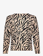 ONLY Carmakoma - CARCAMILLE L/S TOP CC JRS - die niedrigsten preise - trench coat - 1