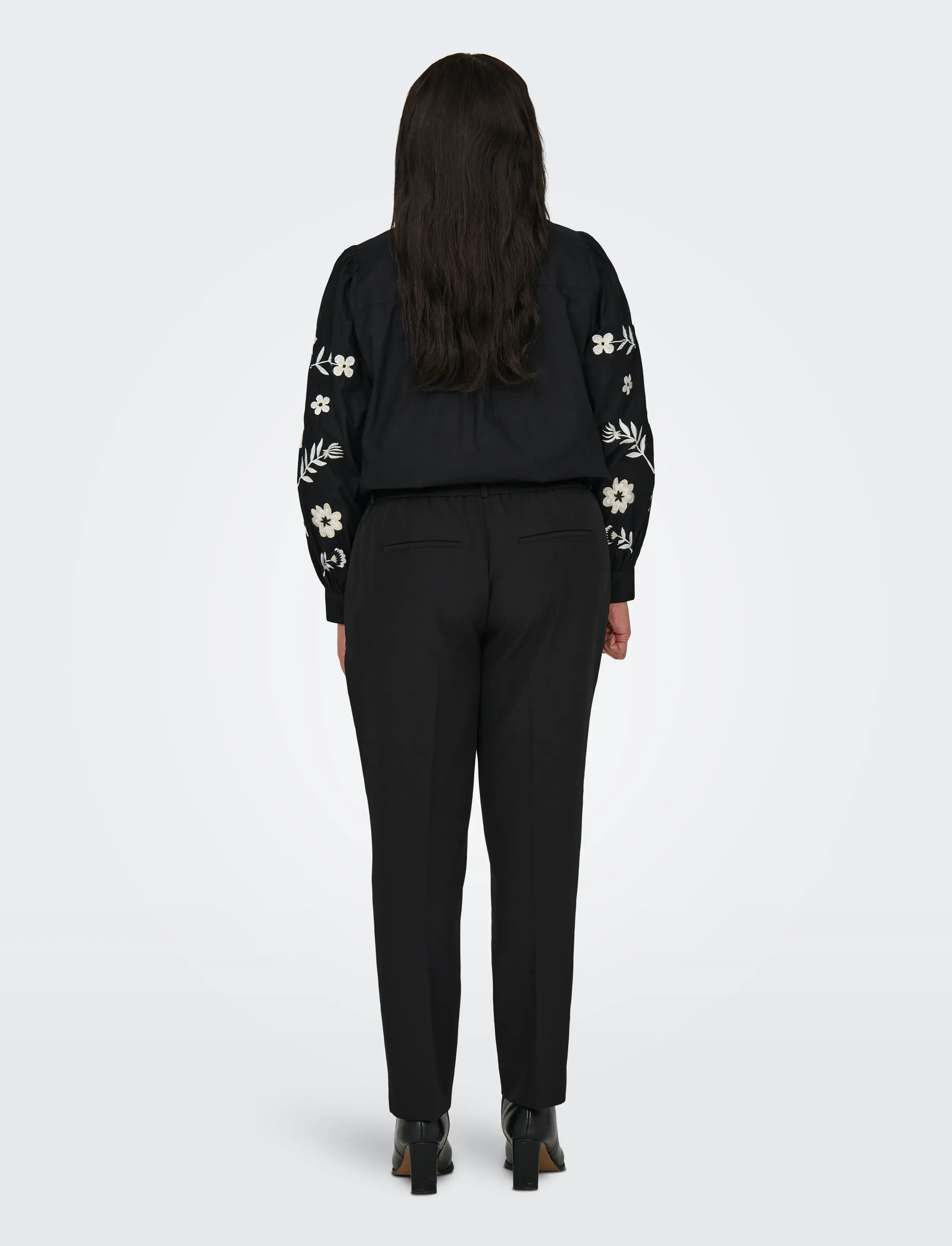ONLY Carmakoma - CARVERONICA-ELLY LIFE HW PANT TLR NOOS - festmode zu outlet-preisen - black - 3