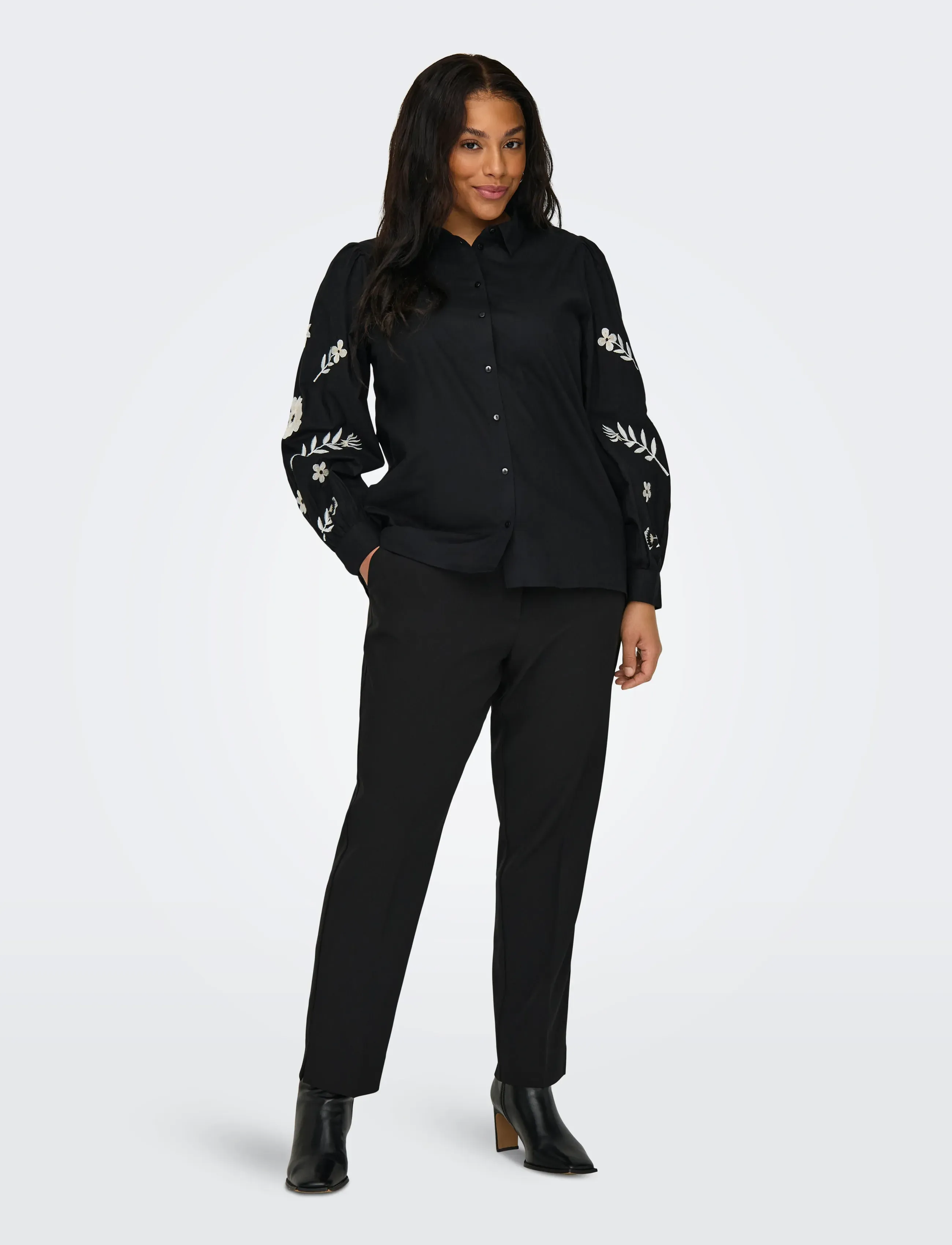 ONLY Carmakoma - CARVERONICA-ELLY LIFE HW PANT TLR NOOS - festmode zu outlet-preisen - black - 4