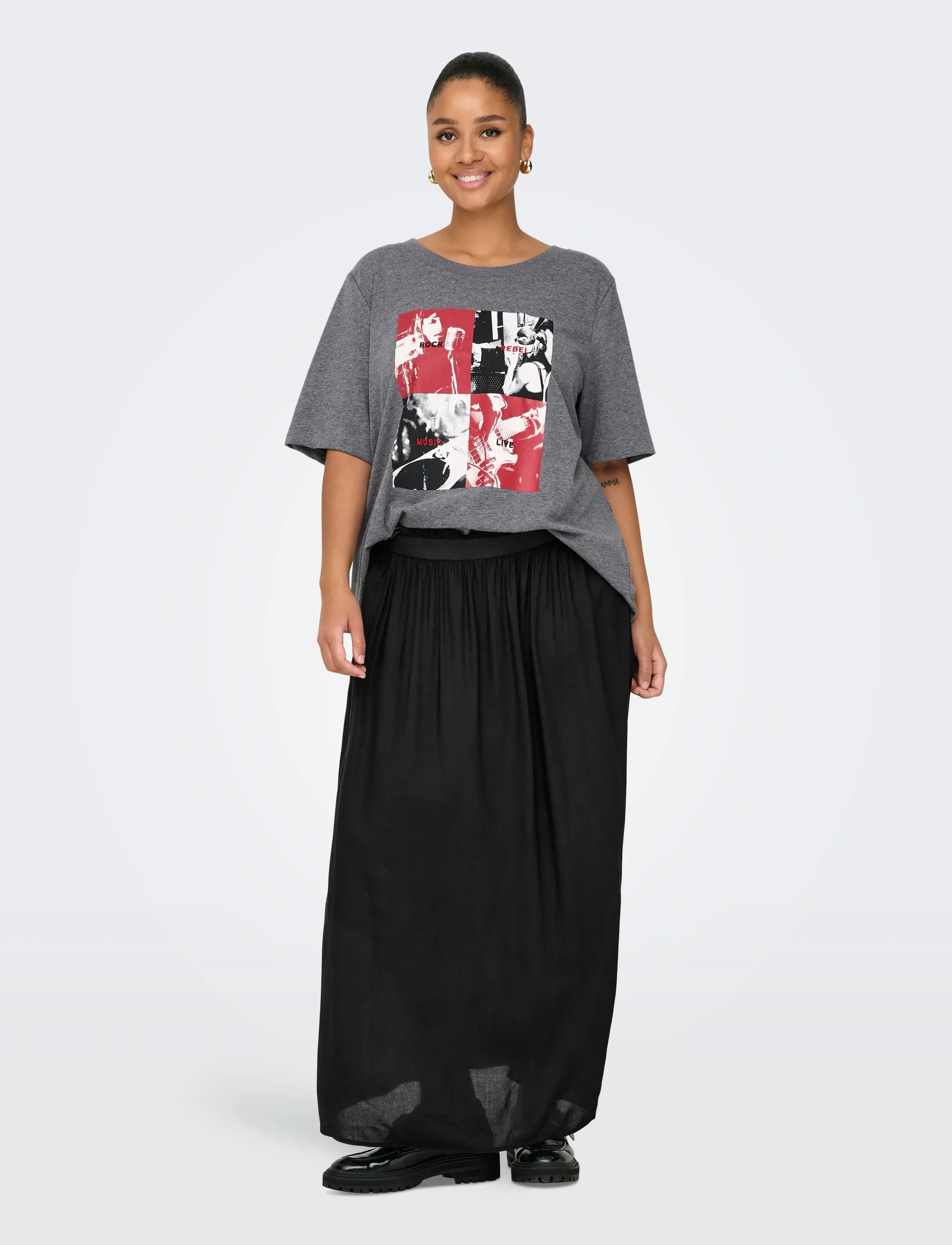 ONLY Carmakoma - CARVENEDIG LONG SKIRT NOOS - maxi nederdele - black - 4