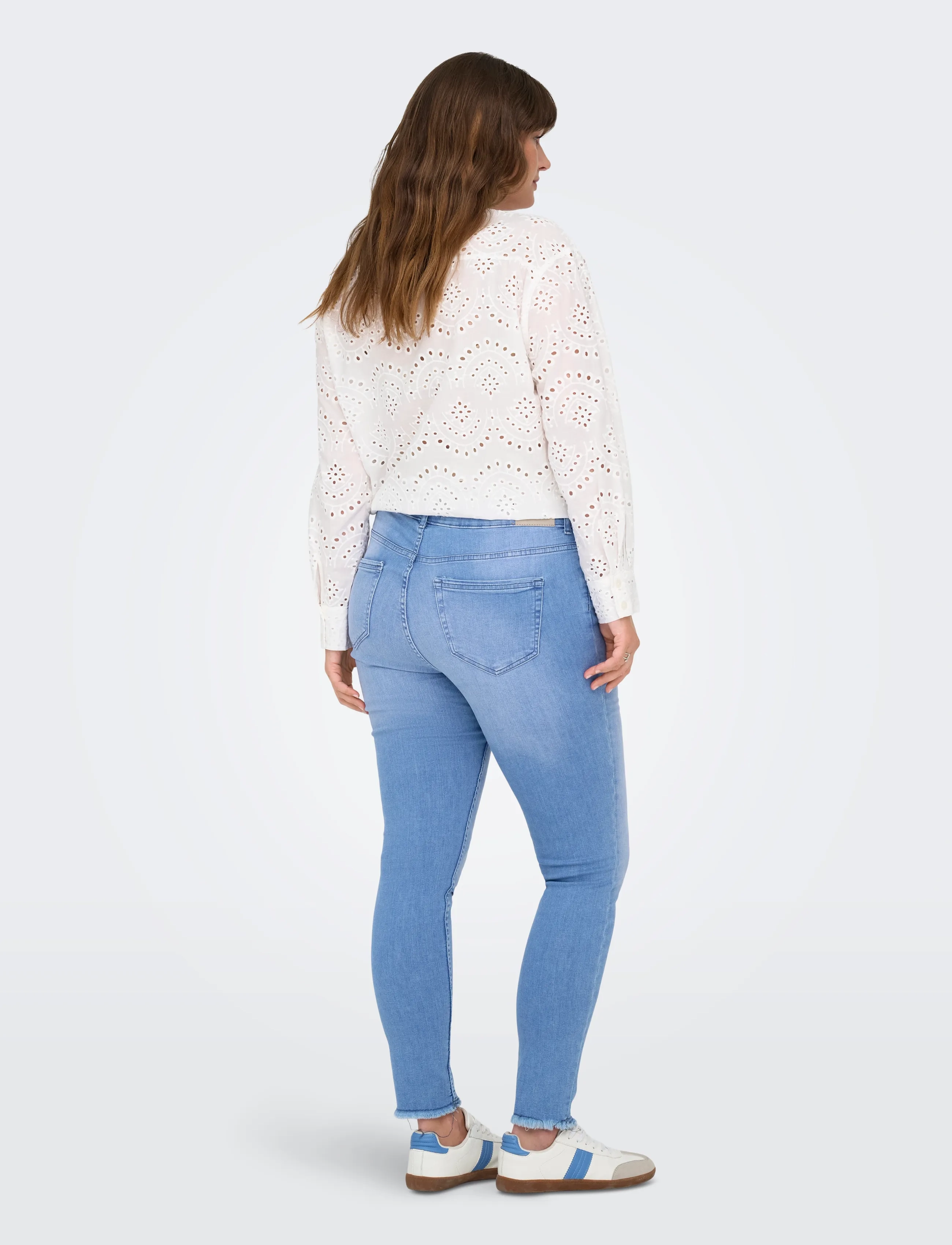 ONLY Carmakoma - CARWILLY REG SK ANK RW REA4348 NOOS - skinny jeans - light blue denim - 3