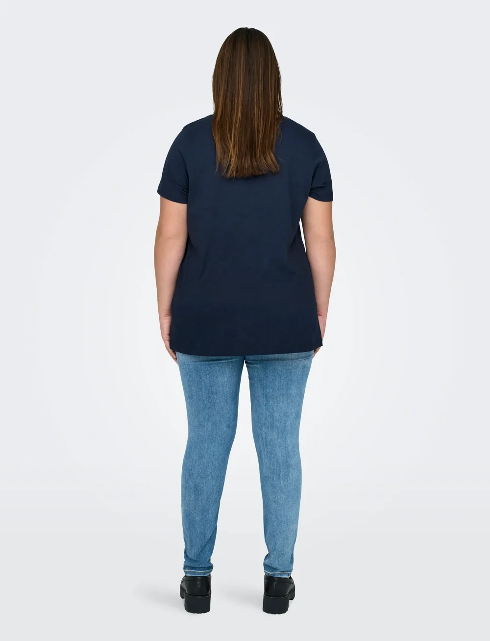 ONLY Carmakoma - CARBONNIE LIFE S/S V A-SHAPE TEE NOOS - t-shirts - naval academy - 3