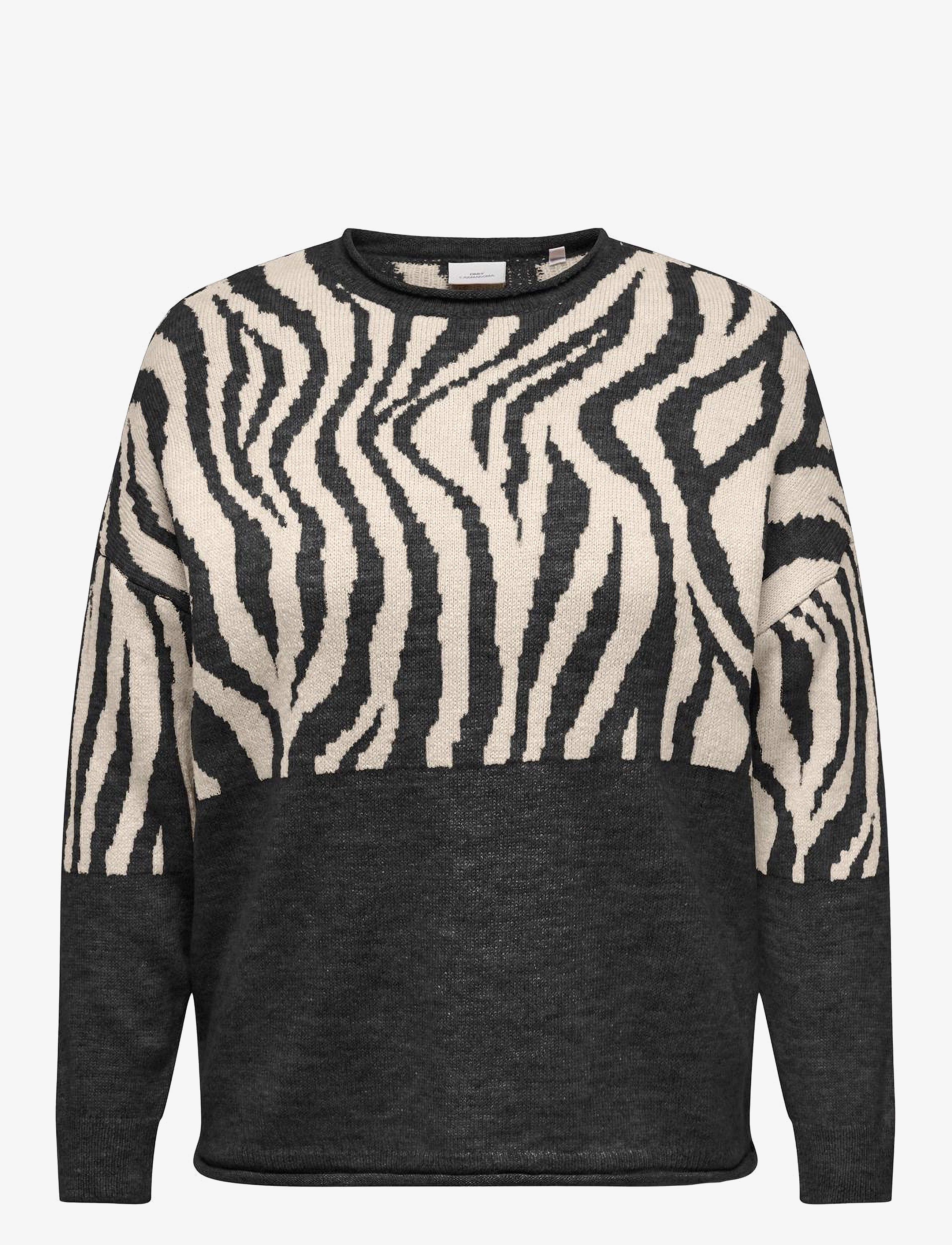 ONLY Carmakoma CARJADE ZEBRA L/S O-NECK KNT NOOS - Strickmode - PIRATE BLACK / black