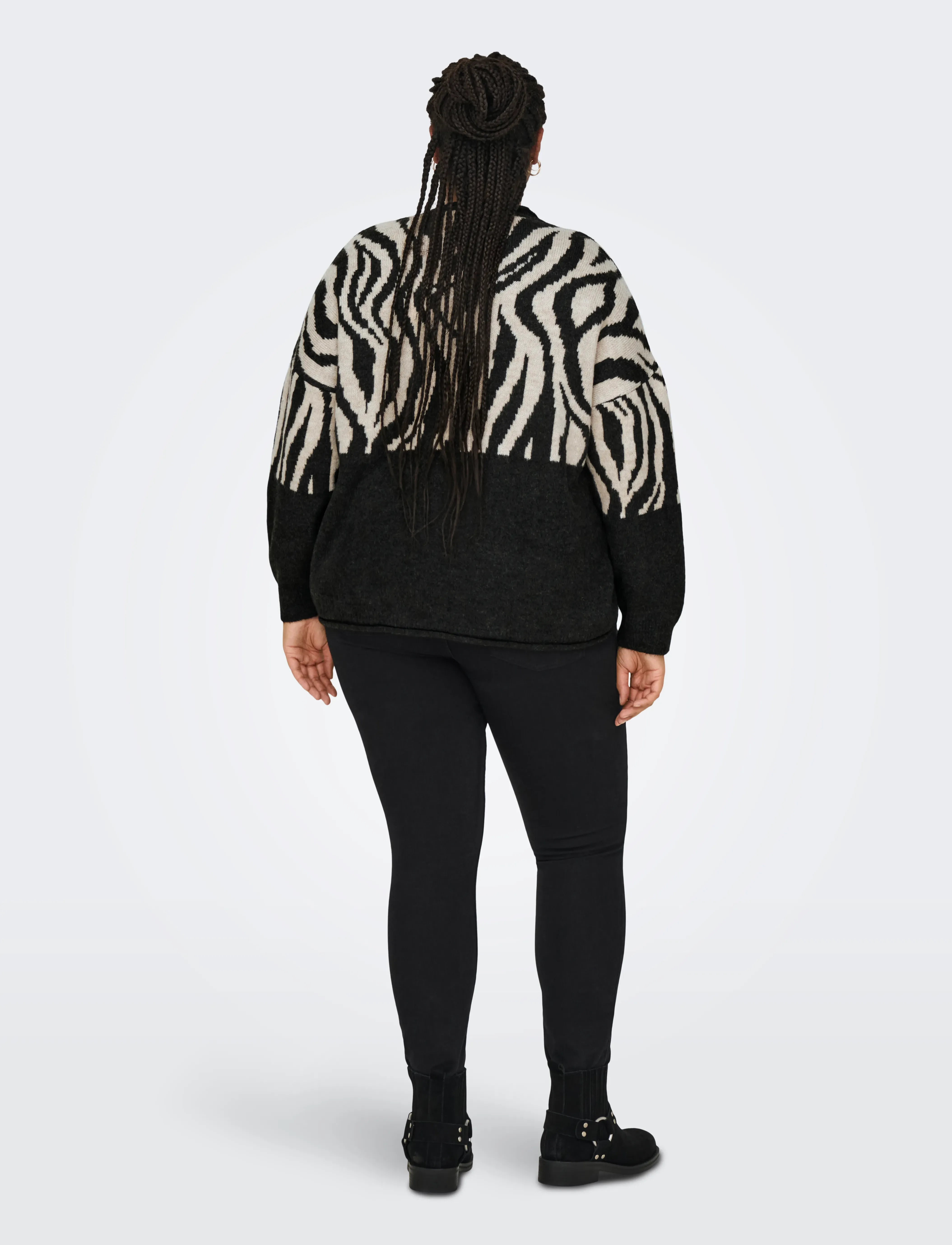 ONLY Carmakoma - CARJADE ZEBRA L/S O-NECK KNT NOOS - pirate black - 3