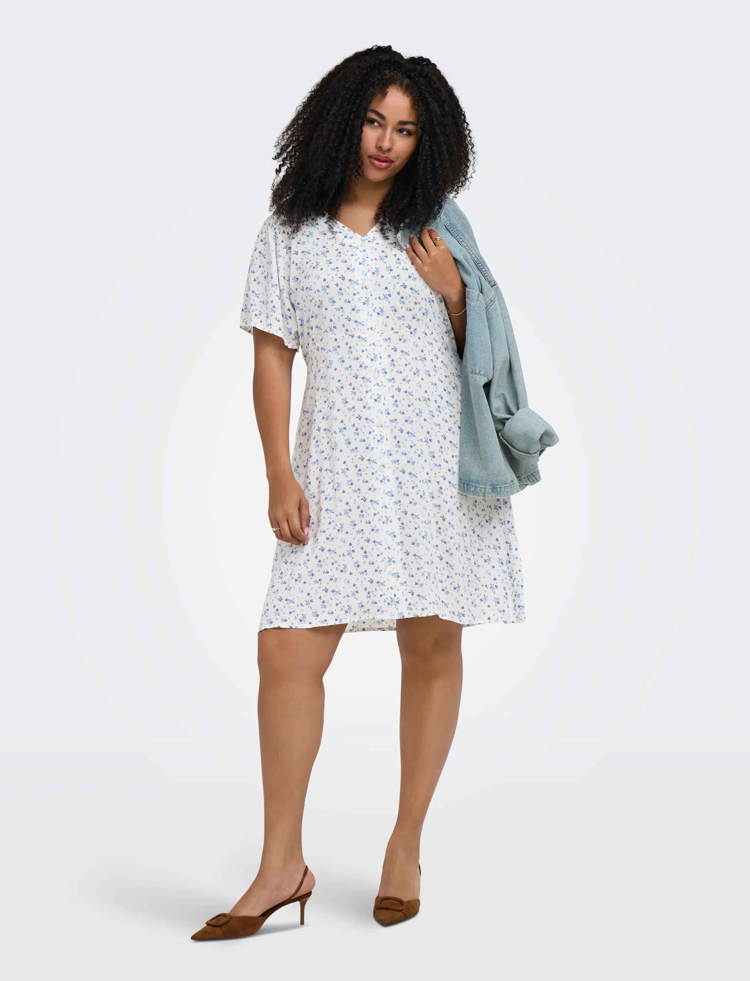 ONLY Carmakoma CAREVIDA S/S DRESS WVN NOOS - ONLY Carmakoma - CLOUD DANCER / white