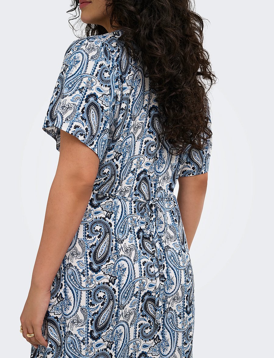 ONLY Carmakoma - CAREVIDA S/S DRESS WVN NOOS - confirmation - coronet blue - 5