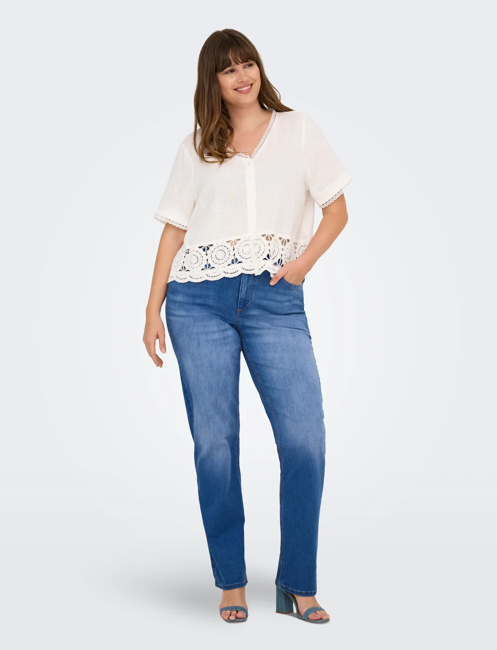 ONLY Carmakoma - CARWILLY HW STRAIGHT DNM REA12187 NOOS - jeans droites - medium blue denim - 4