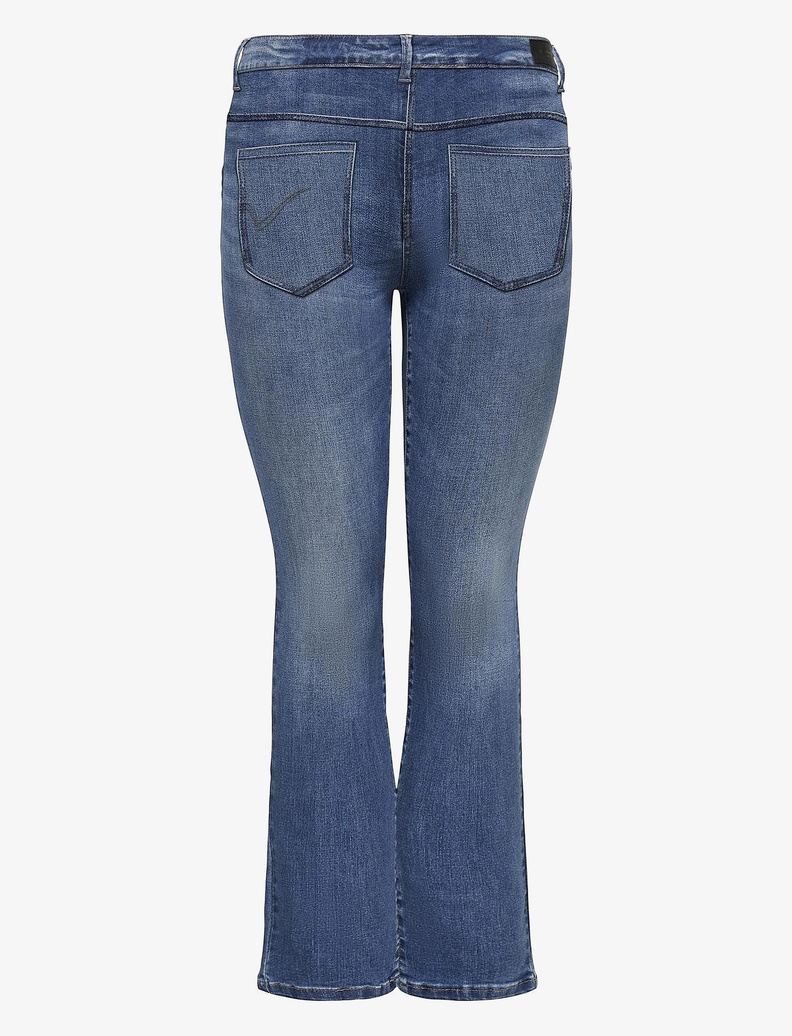 ONLY Carmakoma - CARSALLY REG FLARED DNM BJ114-3 NOOS - medium blue denim - 2